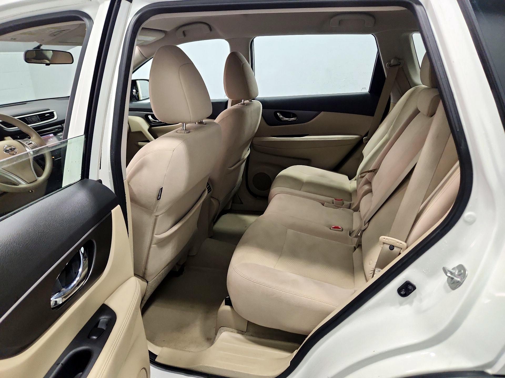 Thumbnail: 2015 Nissan Rogue - 19