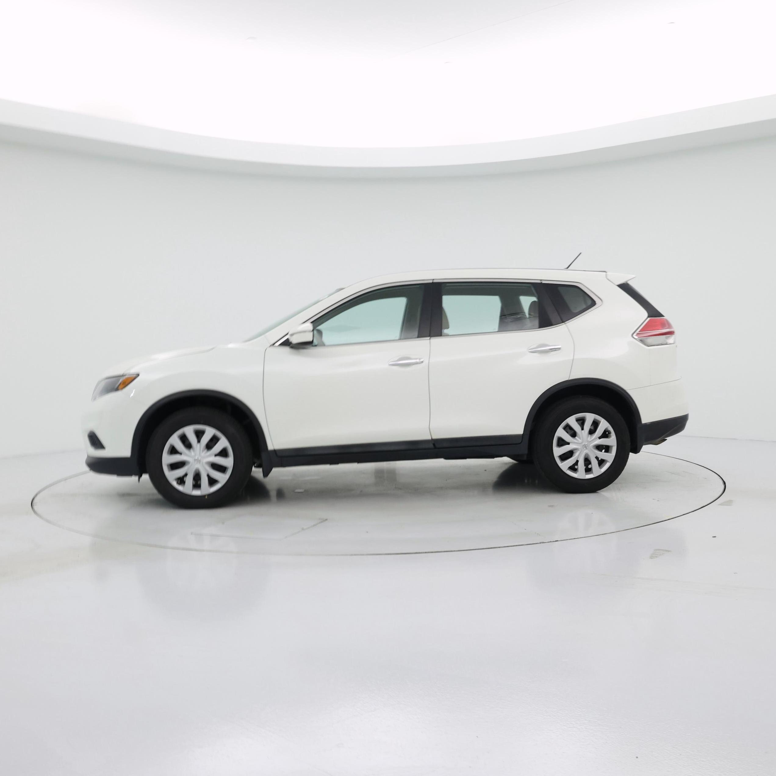 Thumbnail: 2015 Nissan Rogue - 3