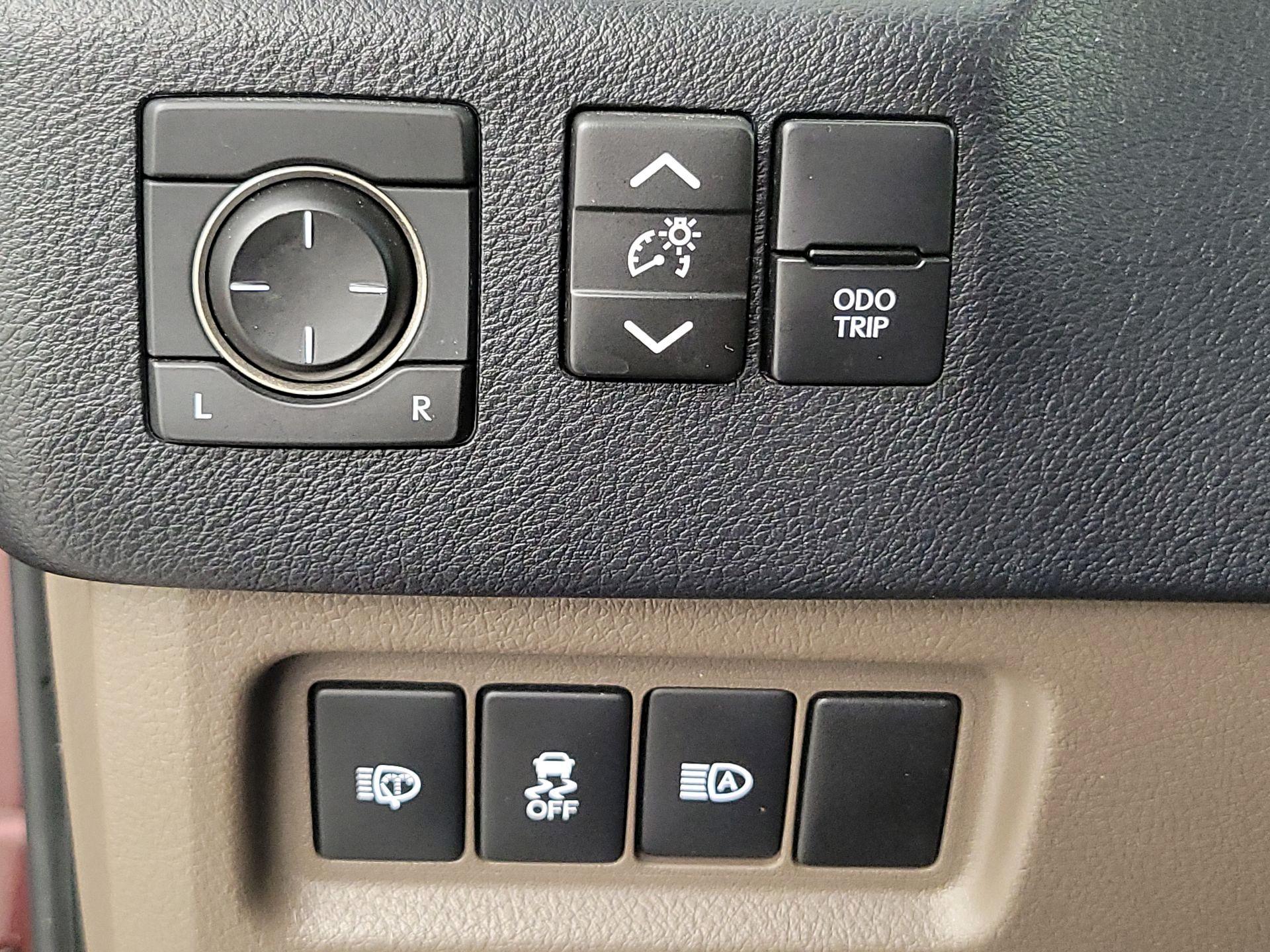 Thumbnail: 2020 Lexus GX - 13