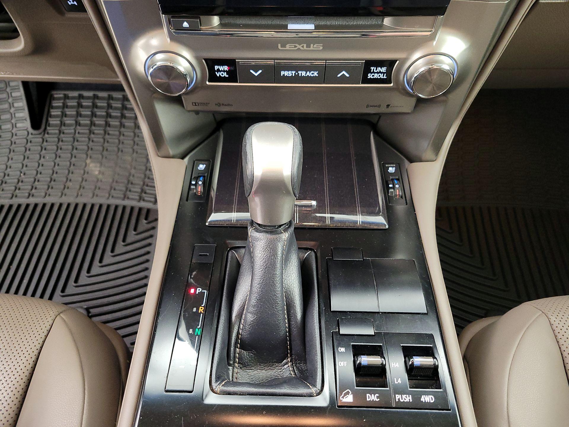 Thumbnail: 2020 Lexus GX - 18