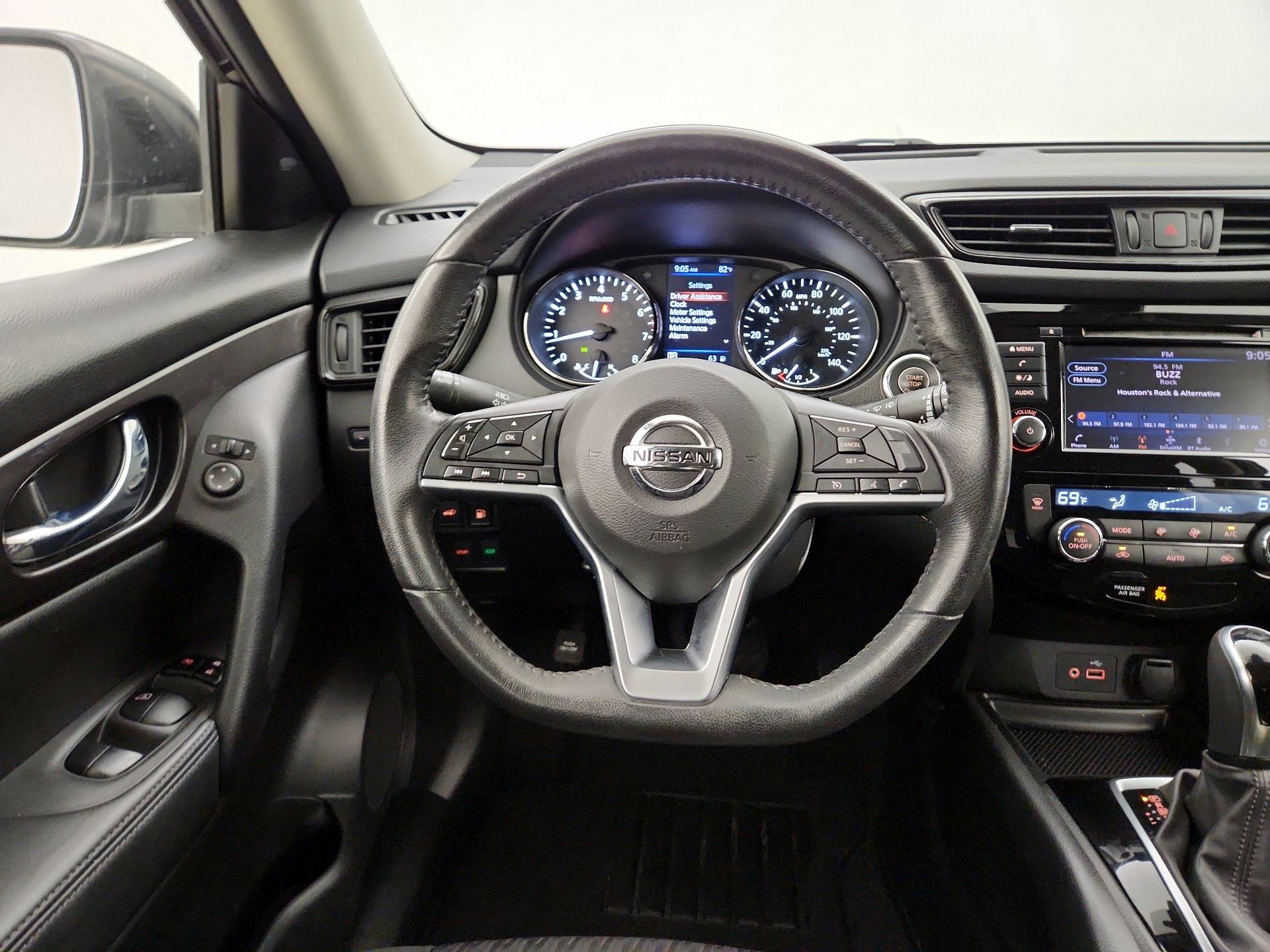 Thumbnail: 2019 Nissan Rogue - 10