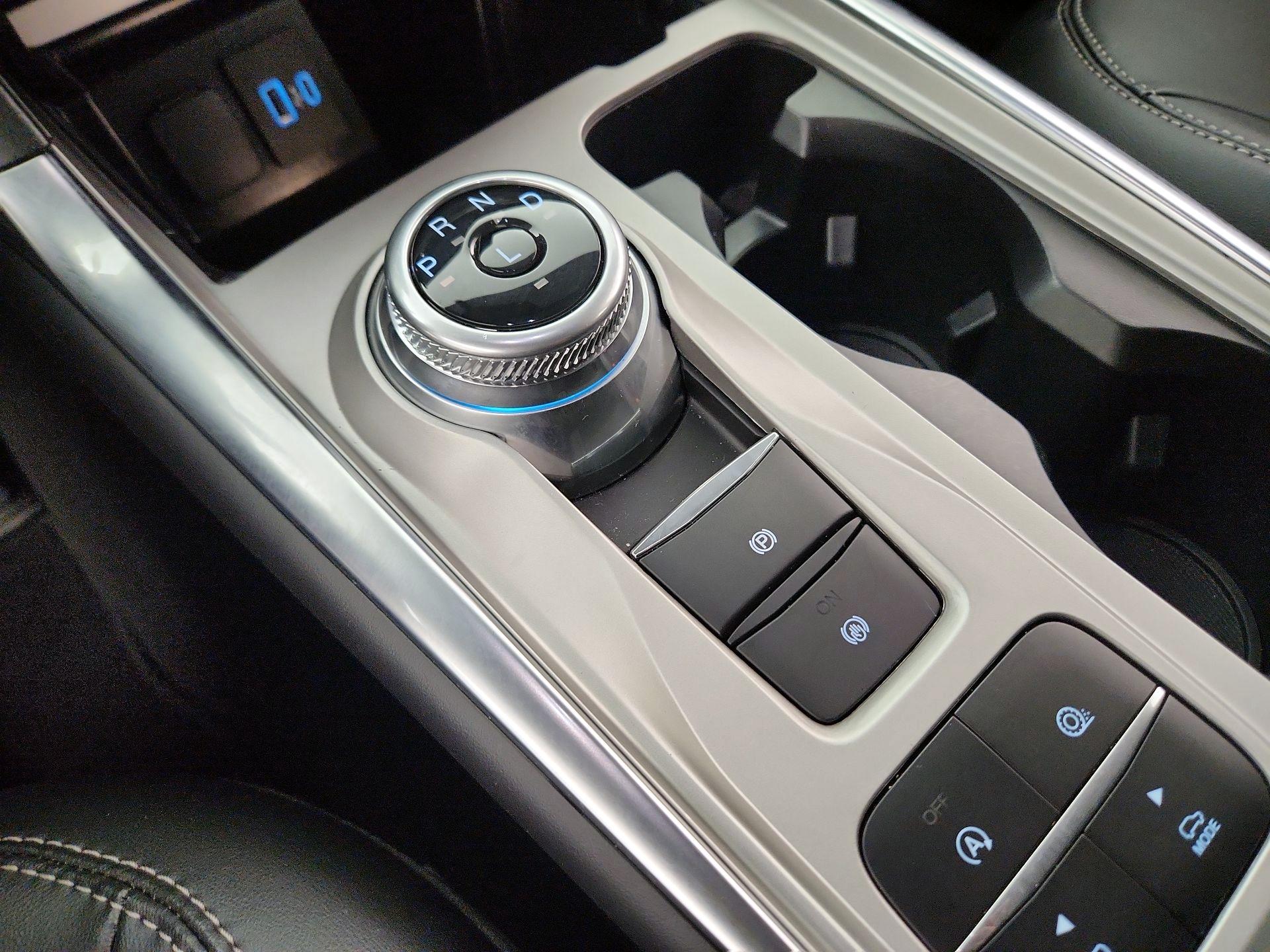 Thumbnail: 2023 Ford Explorer - 18