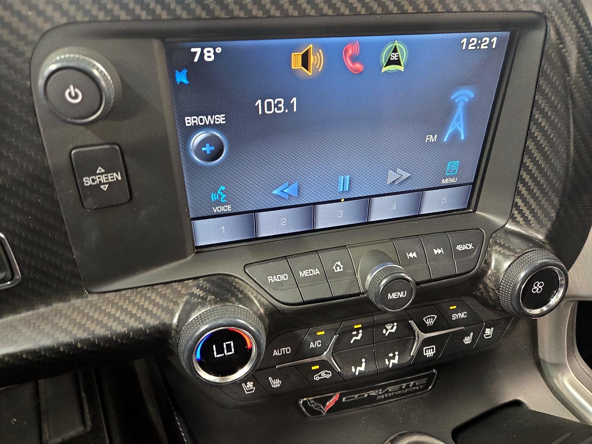 Thumbnail: 2015 Chevrolet Corvette - 15