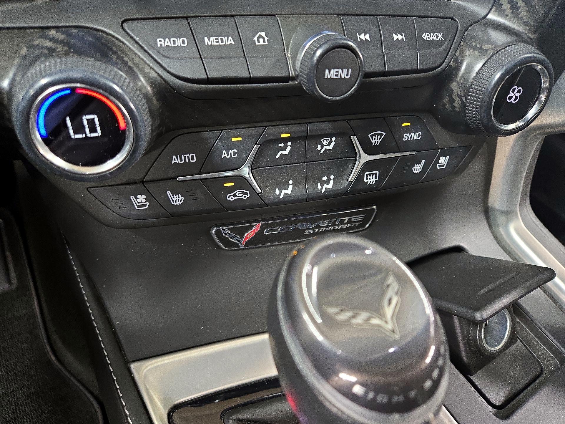 Thumbnail: 2015 Chevrolet Corvette - 16