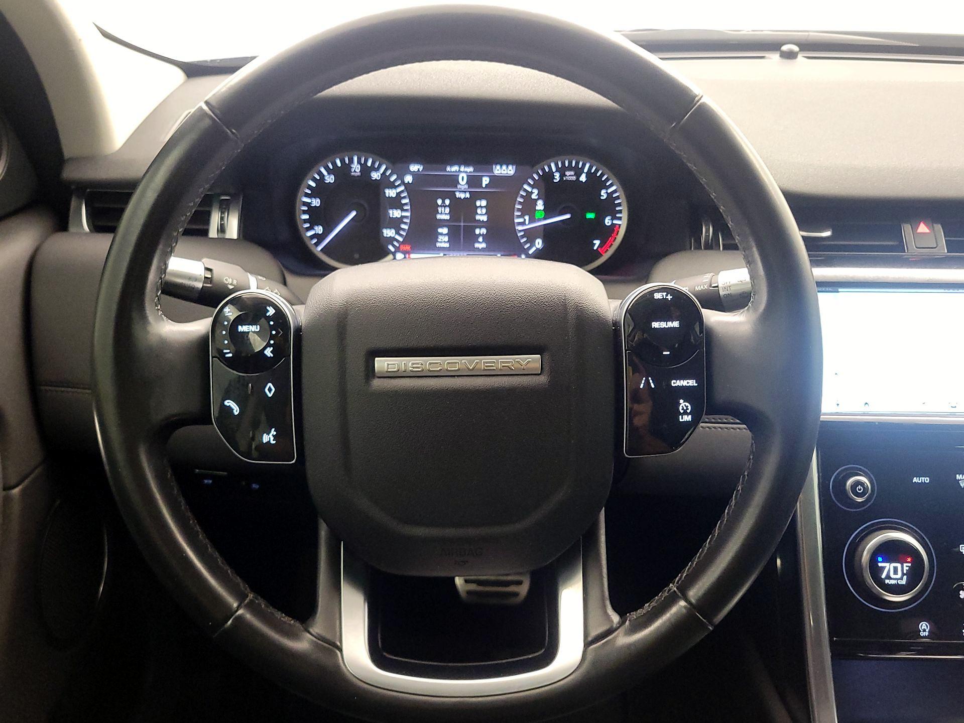 Thumbnail: 2020 Land Rover Discovery Sport - 10