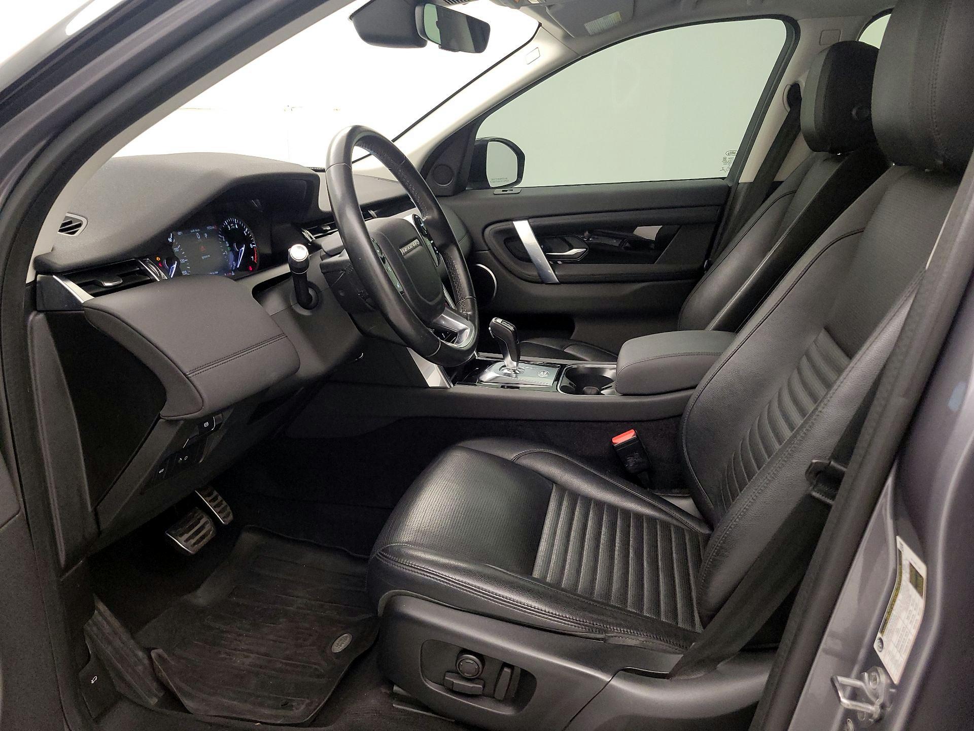 Thumbnail: 2020 Land Rover Discovery Sport - 11