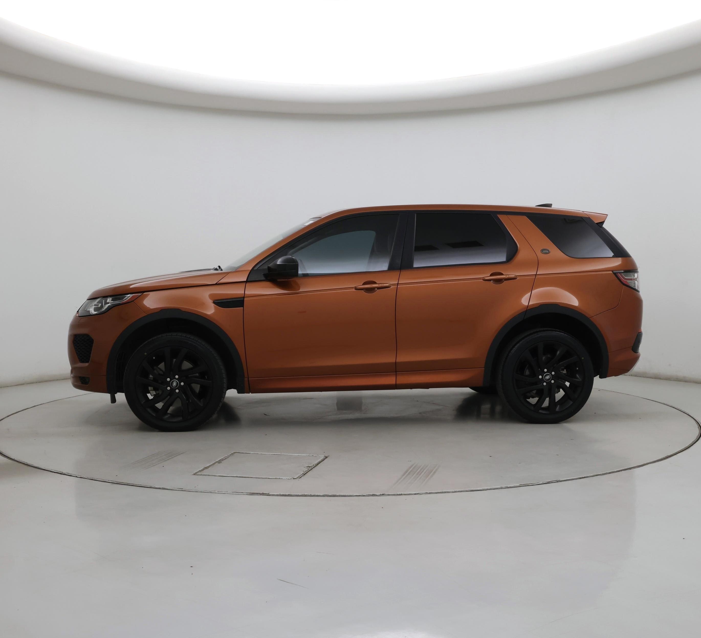 Thumbnail: 2018 Land Rover Discovery Sport - 3