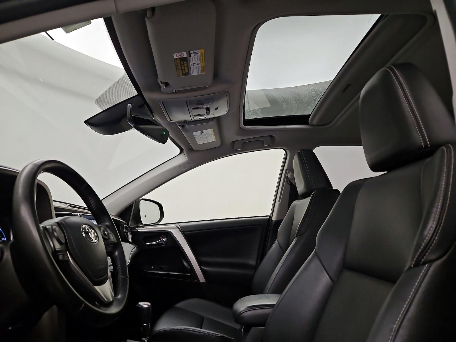 2017 Toyota RAV4 Limited - Photo 21