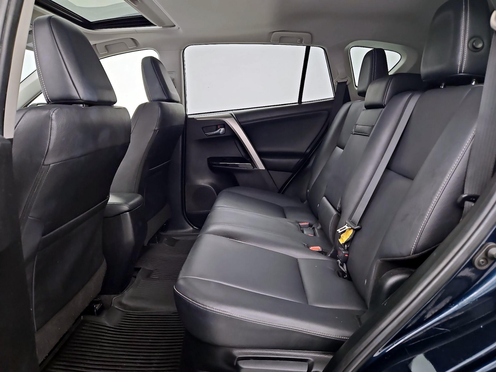 2017 Toyota RAV4 Limited - Photo 22