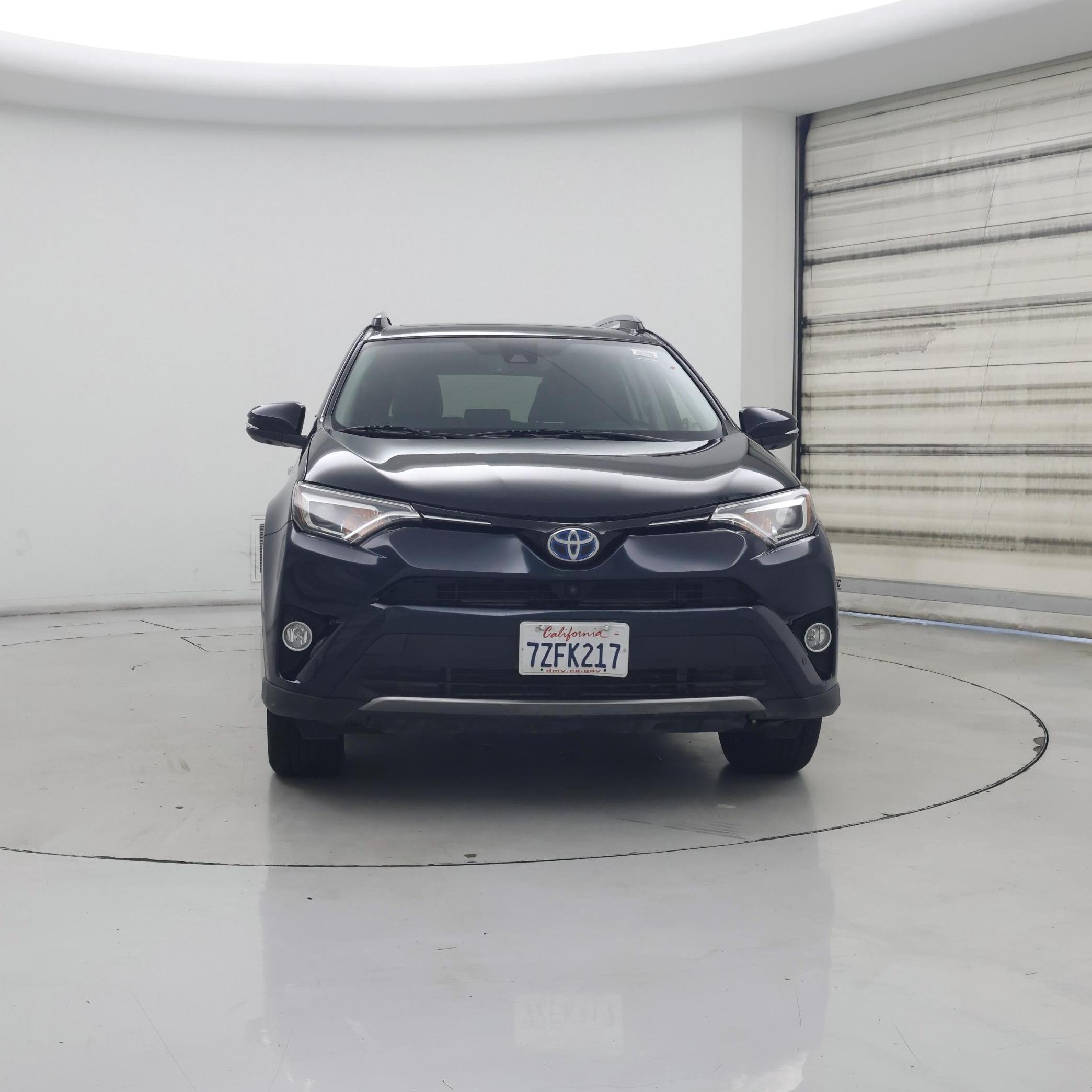 Thumbnail: 2017 Toyota RAV4 - 5