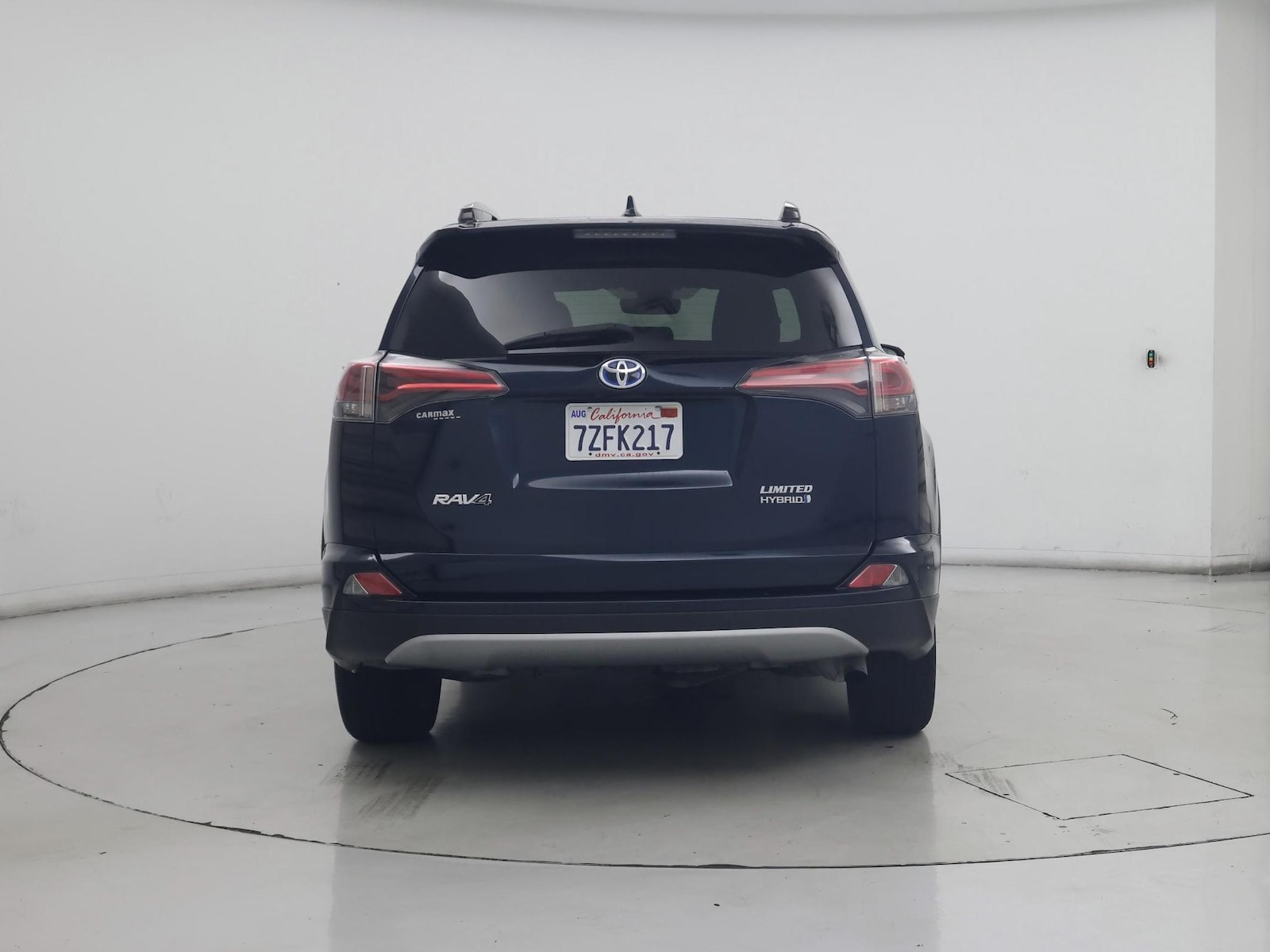 2017 Toyota RAV4 Limited - Photo 7