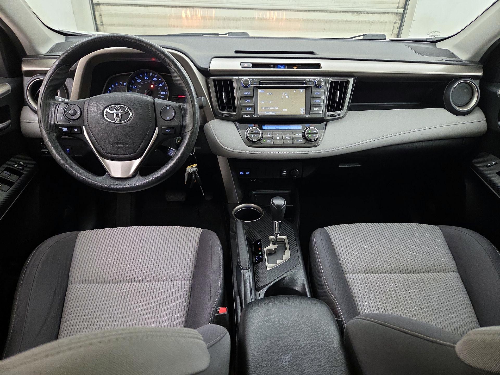 Thumbnail: 2015 Toyota RAV4 - 9