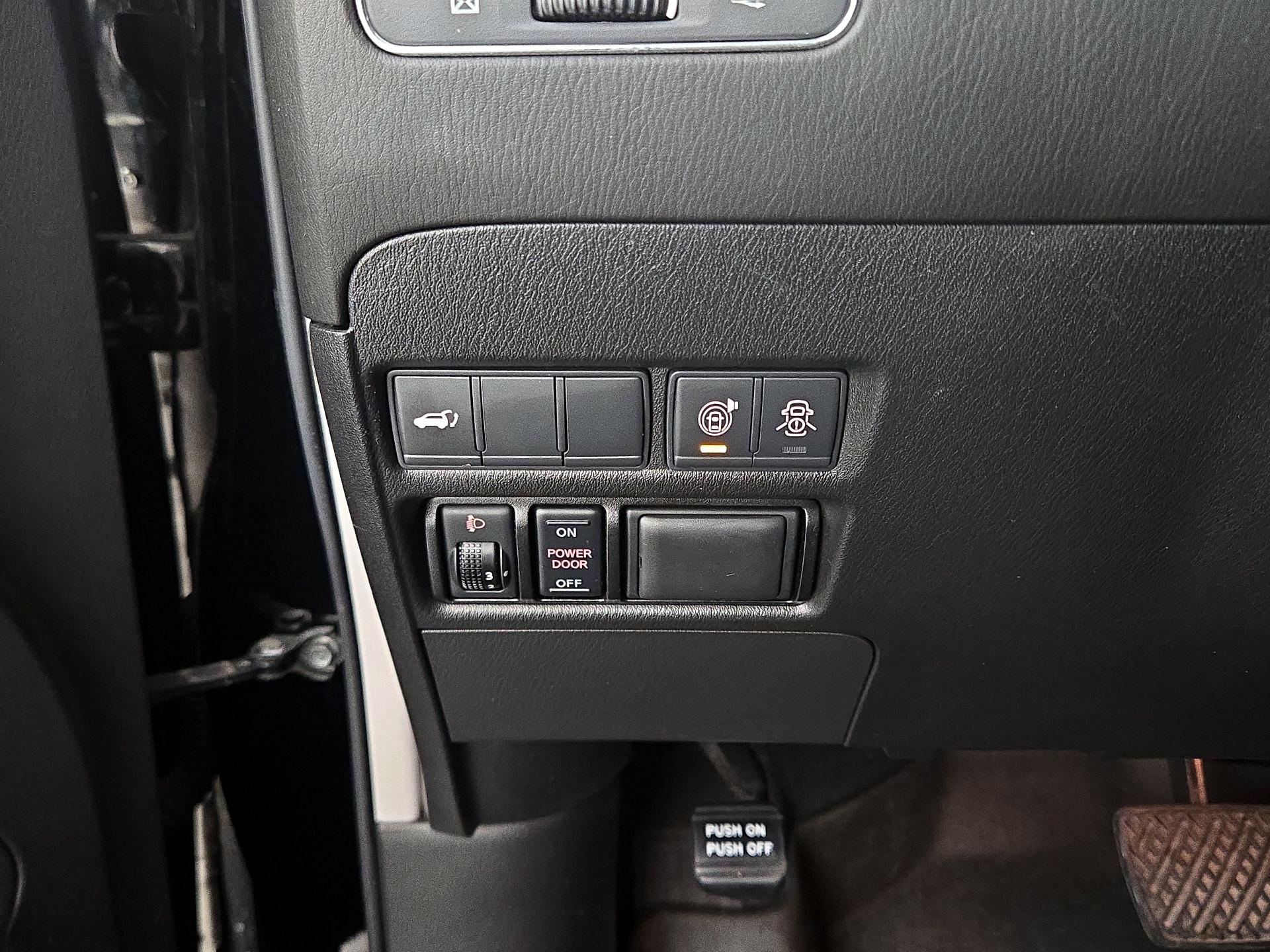 Thumbnail: 2019 Nissan Armada - 13
