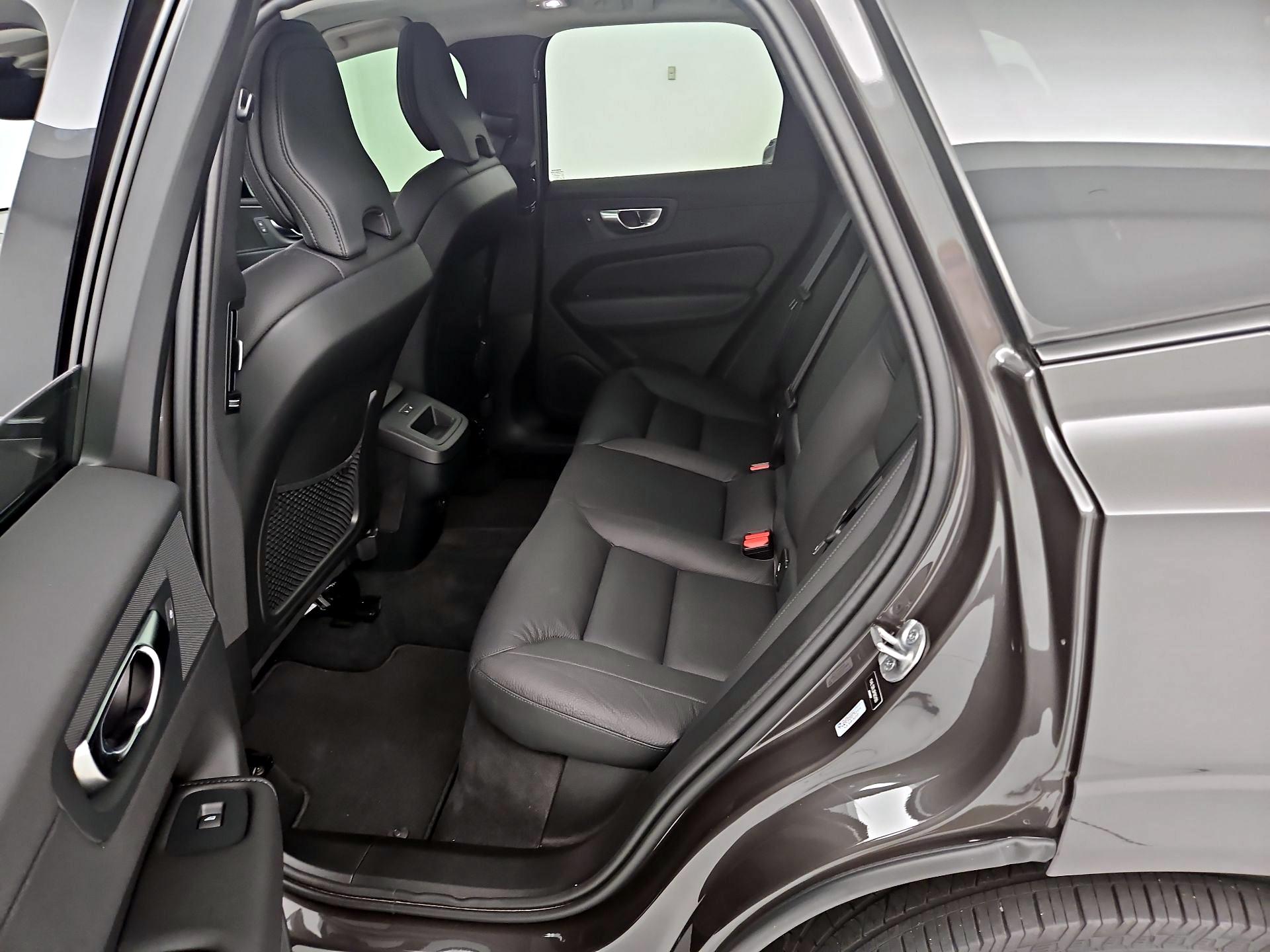Thumbnail: 2024 Volvo XC60 - 19