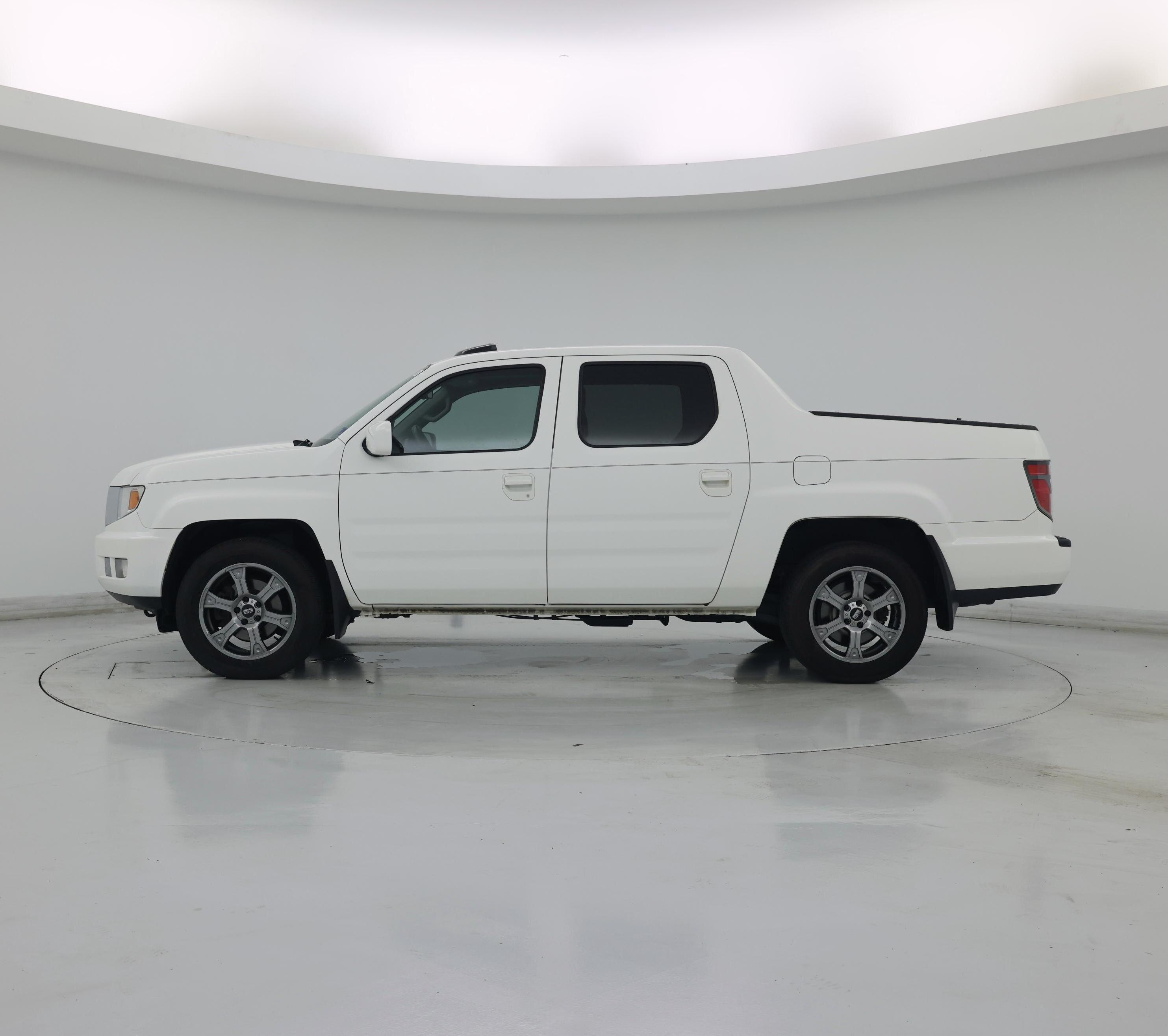 Thumbnail: 2014 Honda Ridgeline - 3