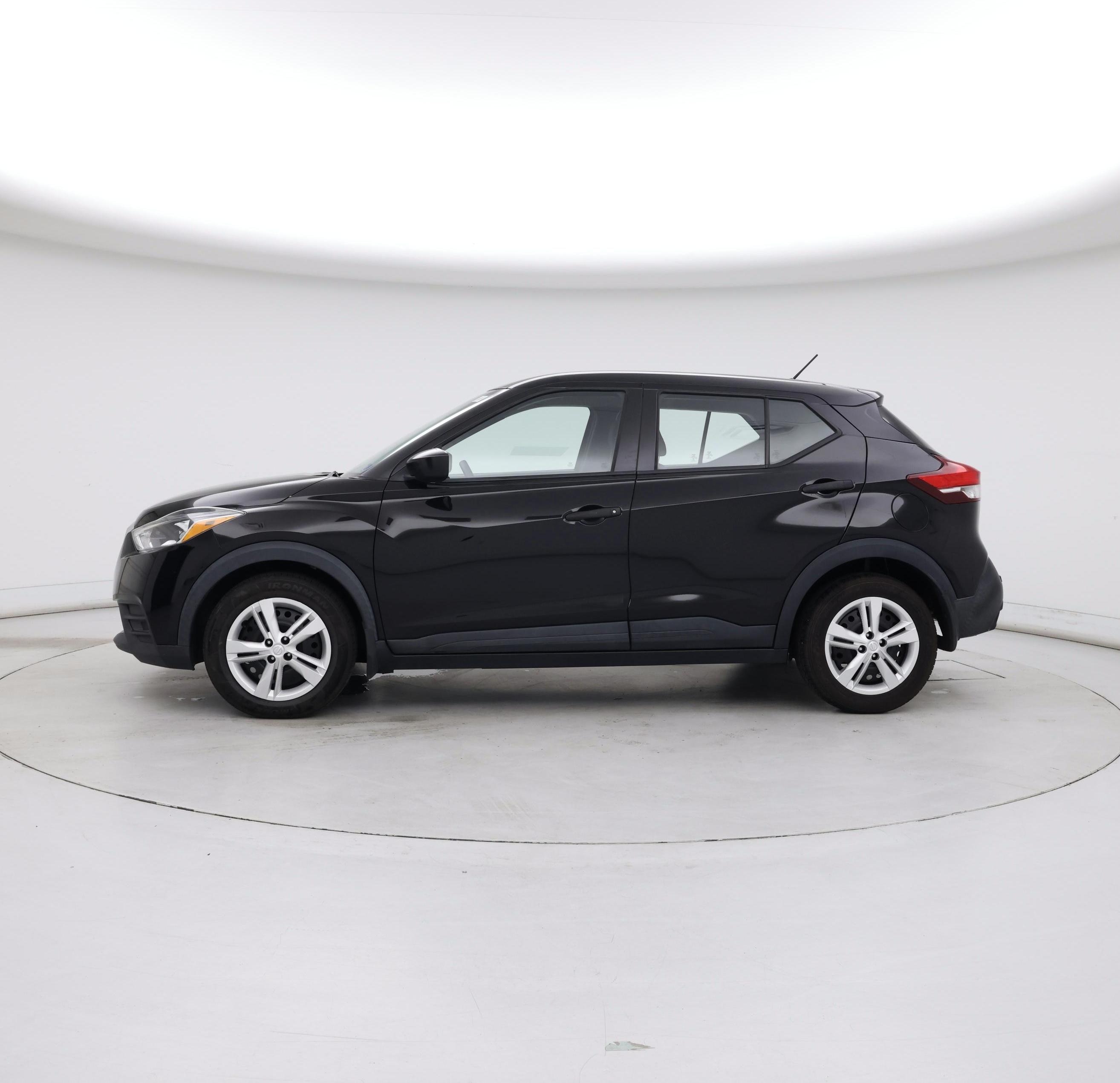Thumbnail: 2020 Nissan Kicks - 3