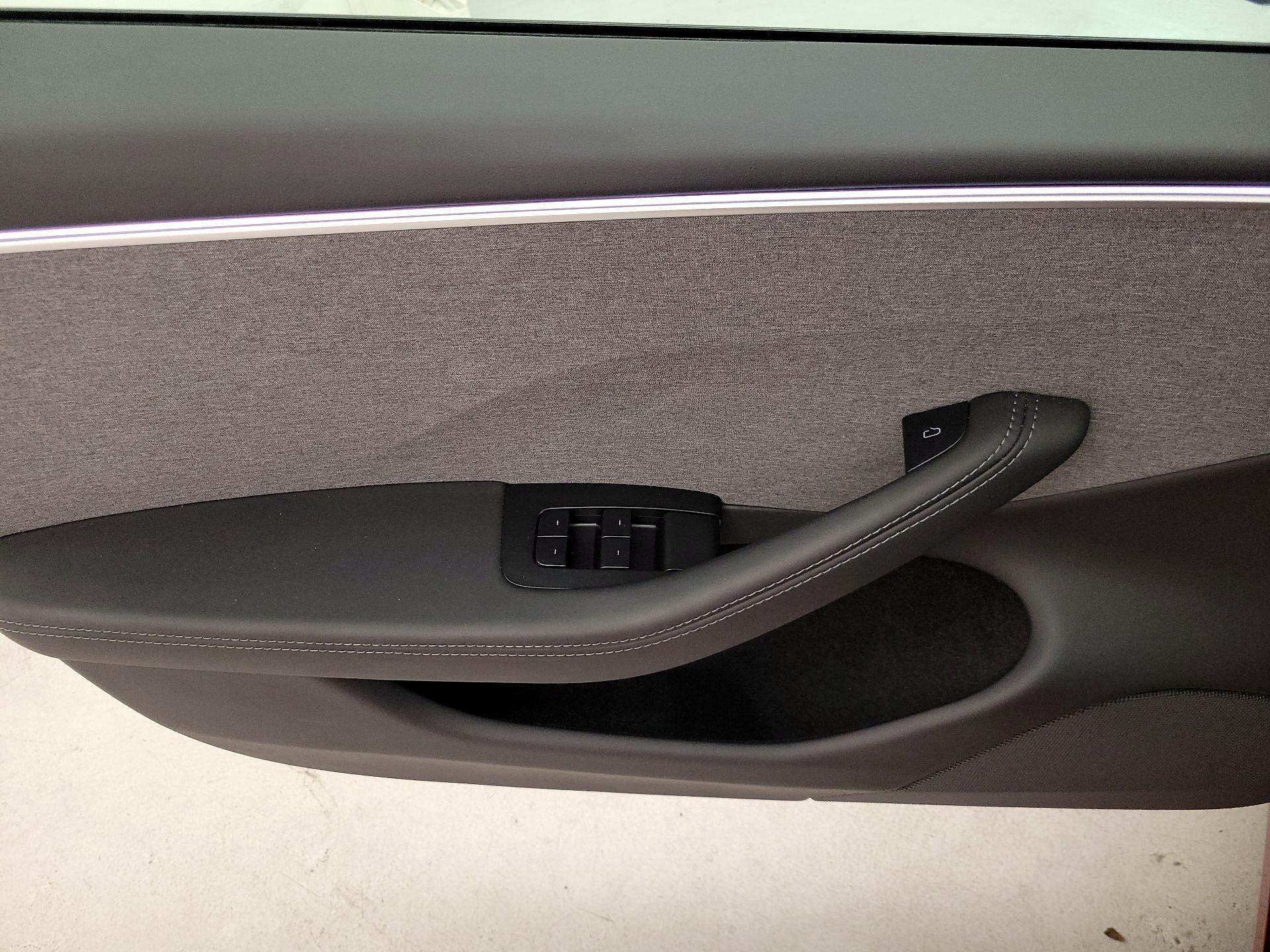 Thumbnail: 2025 Tesla Model 3 - 12