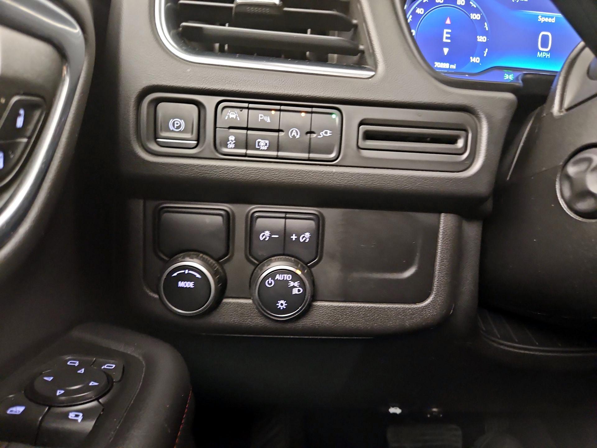Thumbnail: 2022 Chevrolet Tahoe - 13