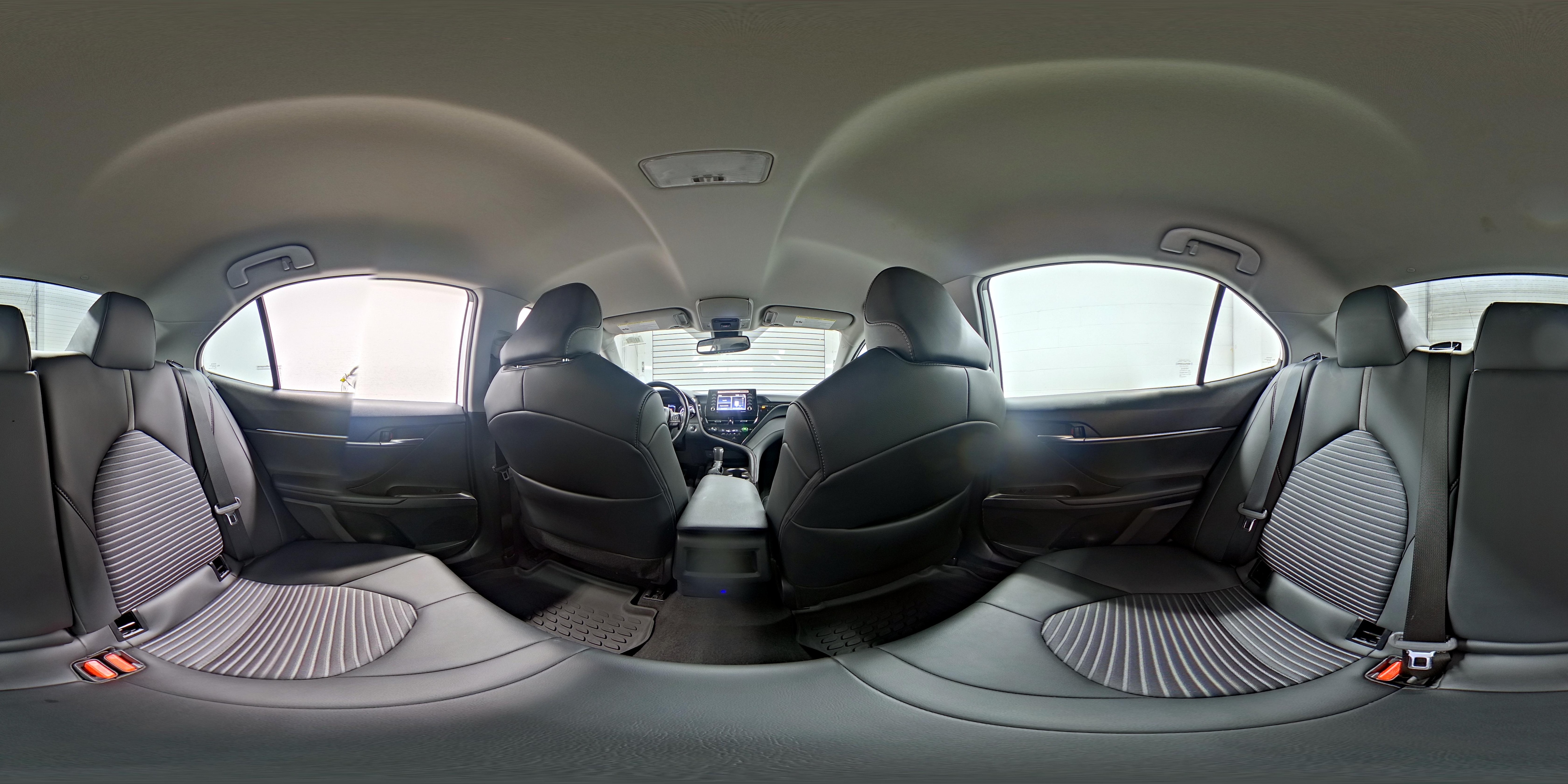 2024 Toyota Camry SE - Photo 25