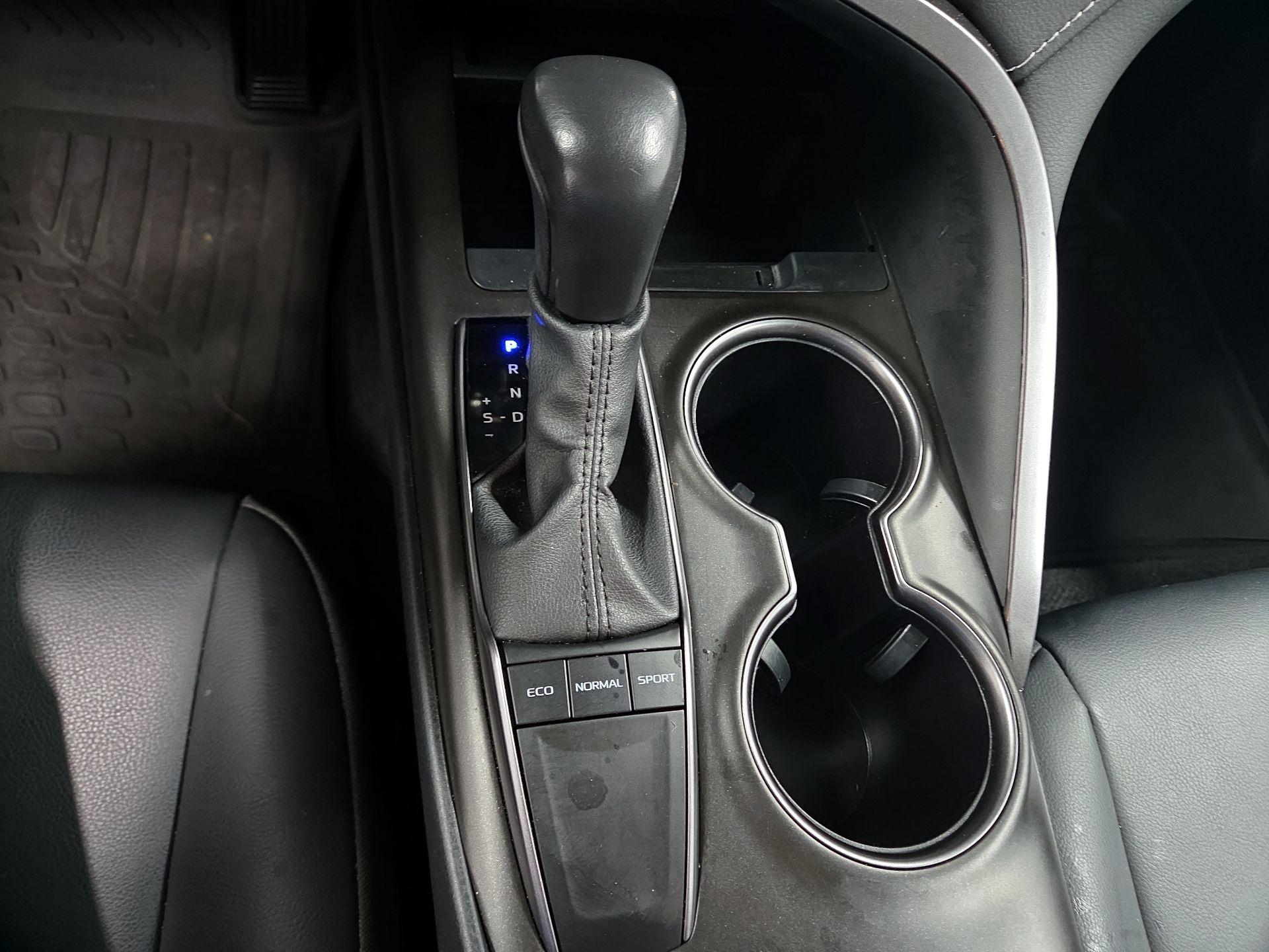 Thumbnail: 2024 Toyota Camry - 17