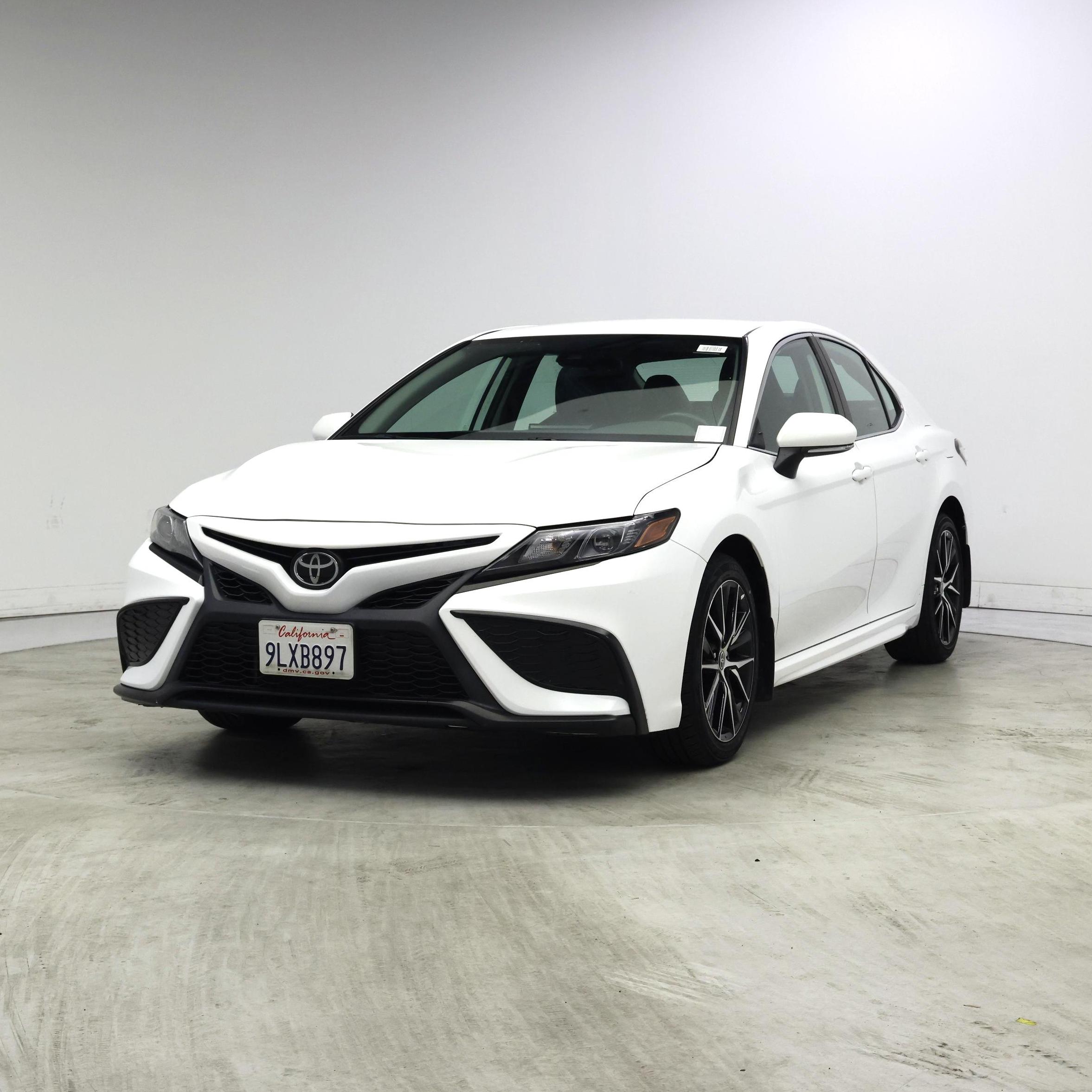 Thumbnail: 2024 Toyota Camry - 4