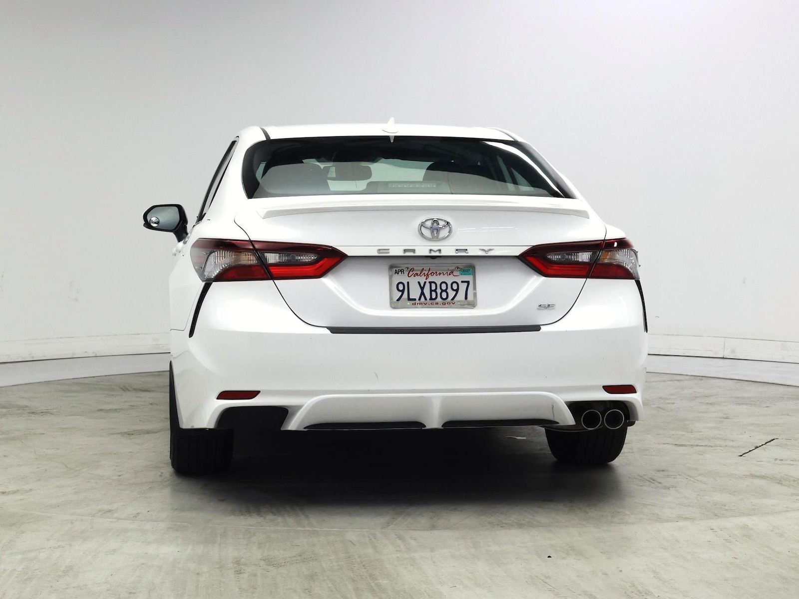 2024 Toyota Camry SE - Photo 7