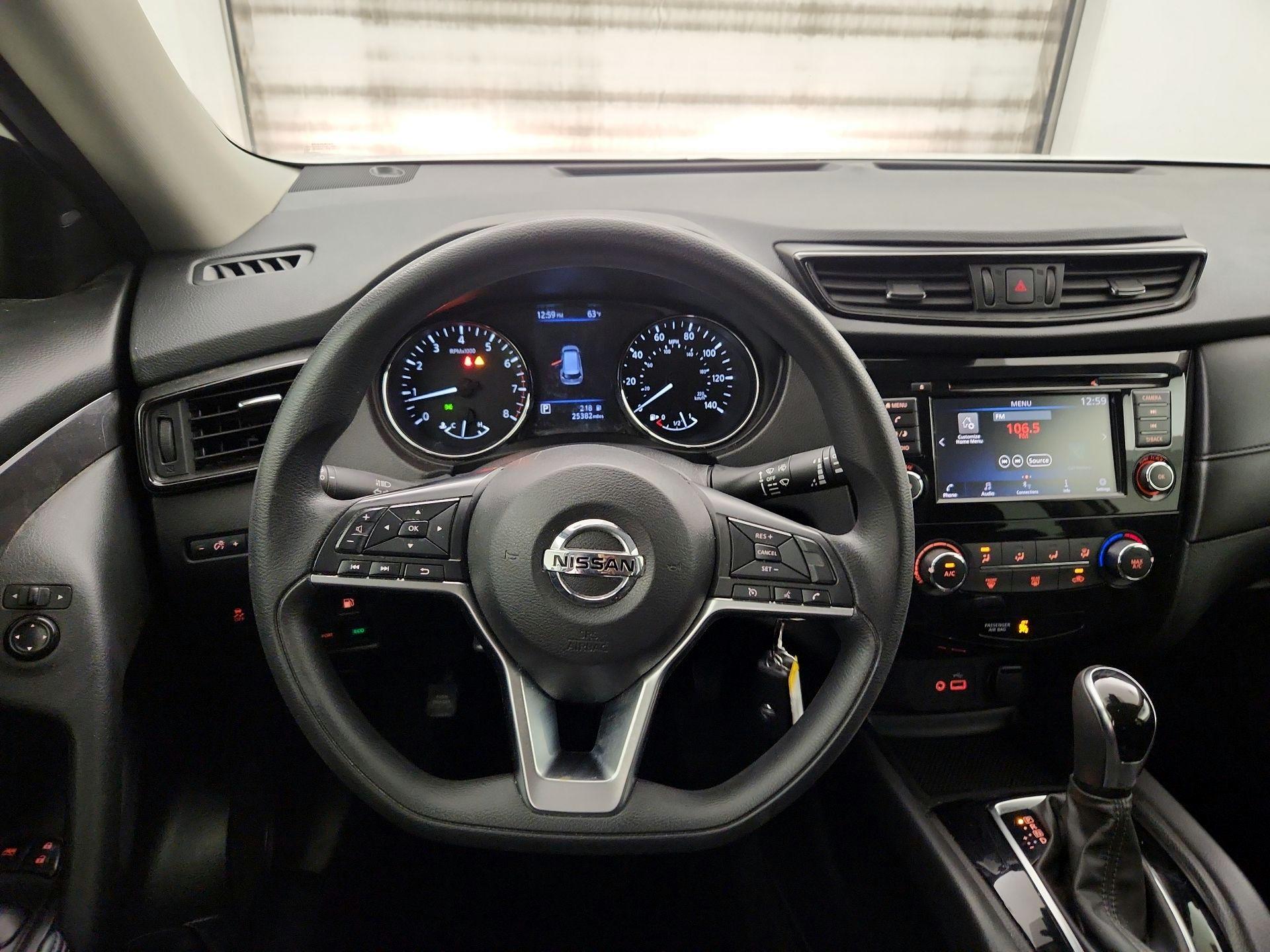 Thumbnail: 2020 Nissan Rogue - 10