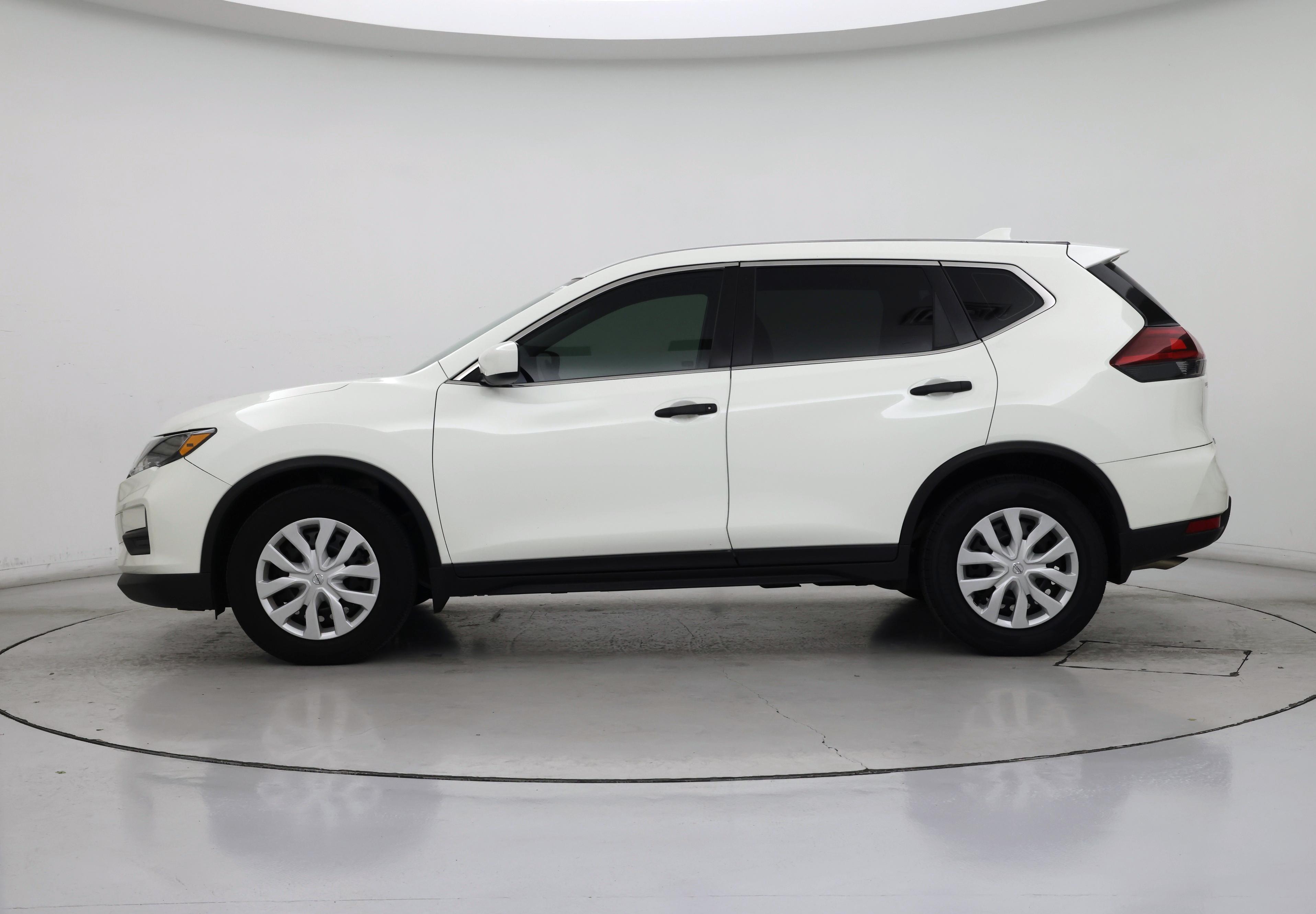 Thumbnail: 2020 Nissan Rogue - 3