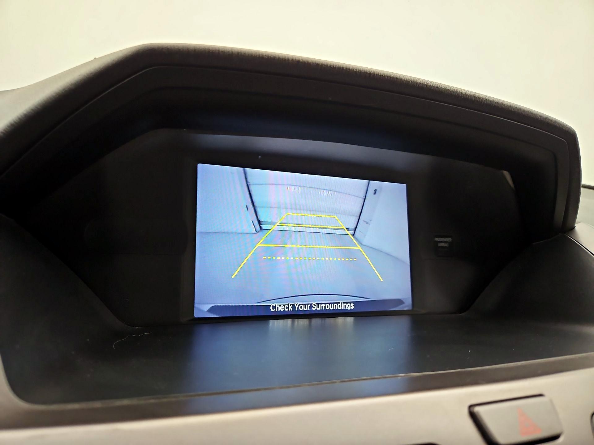 Thumbnail: 2015 Honda Odyssey - 14