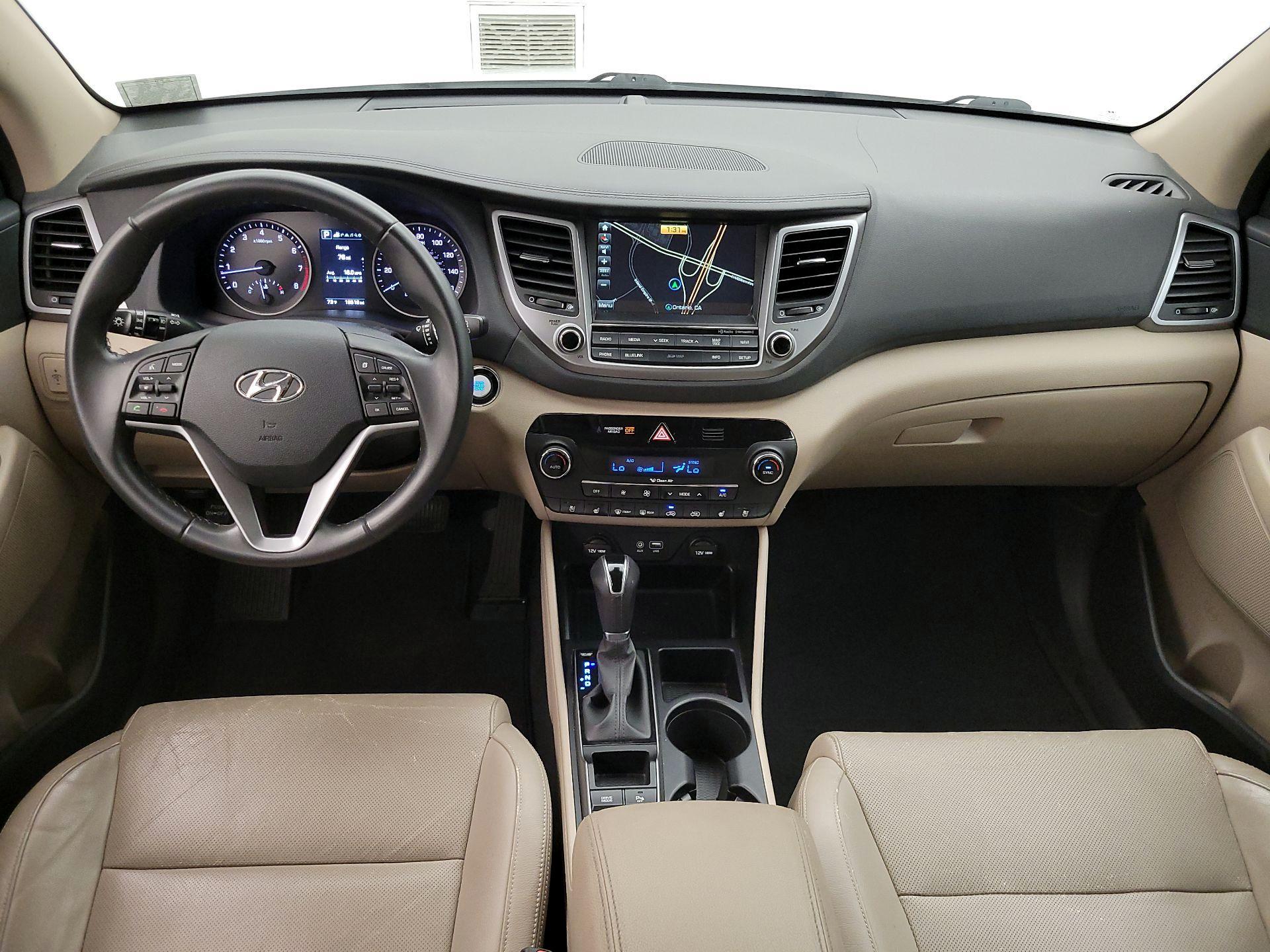 Thumbnail: 2016 Hyundai Tucson - 9
