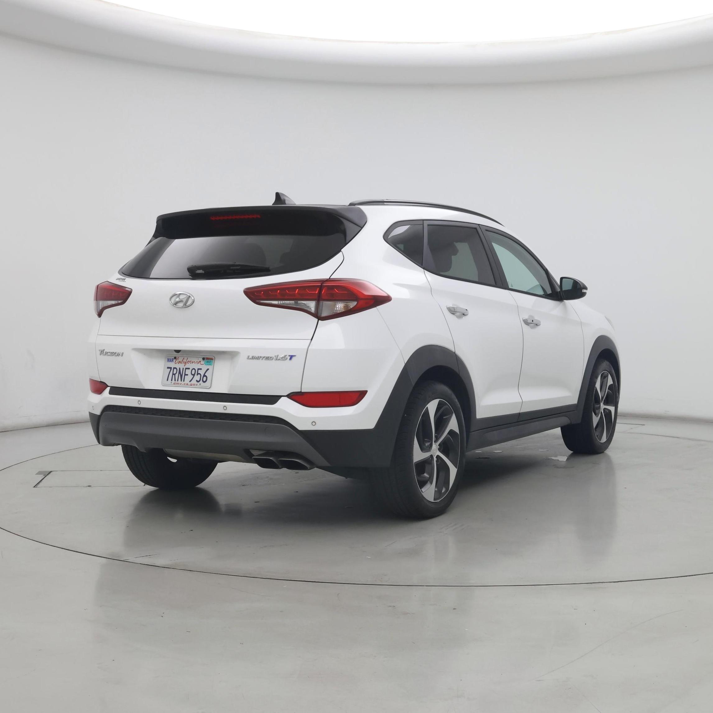 Thumbnail: 2016 Hyundai Tucson - 8