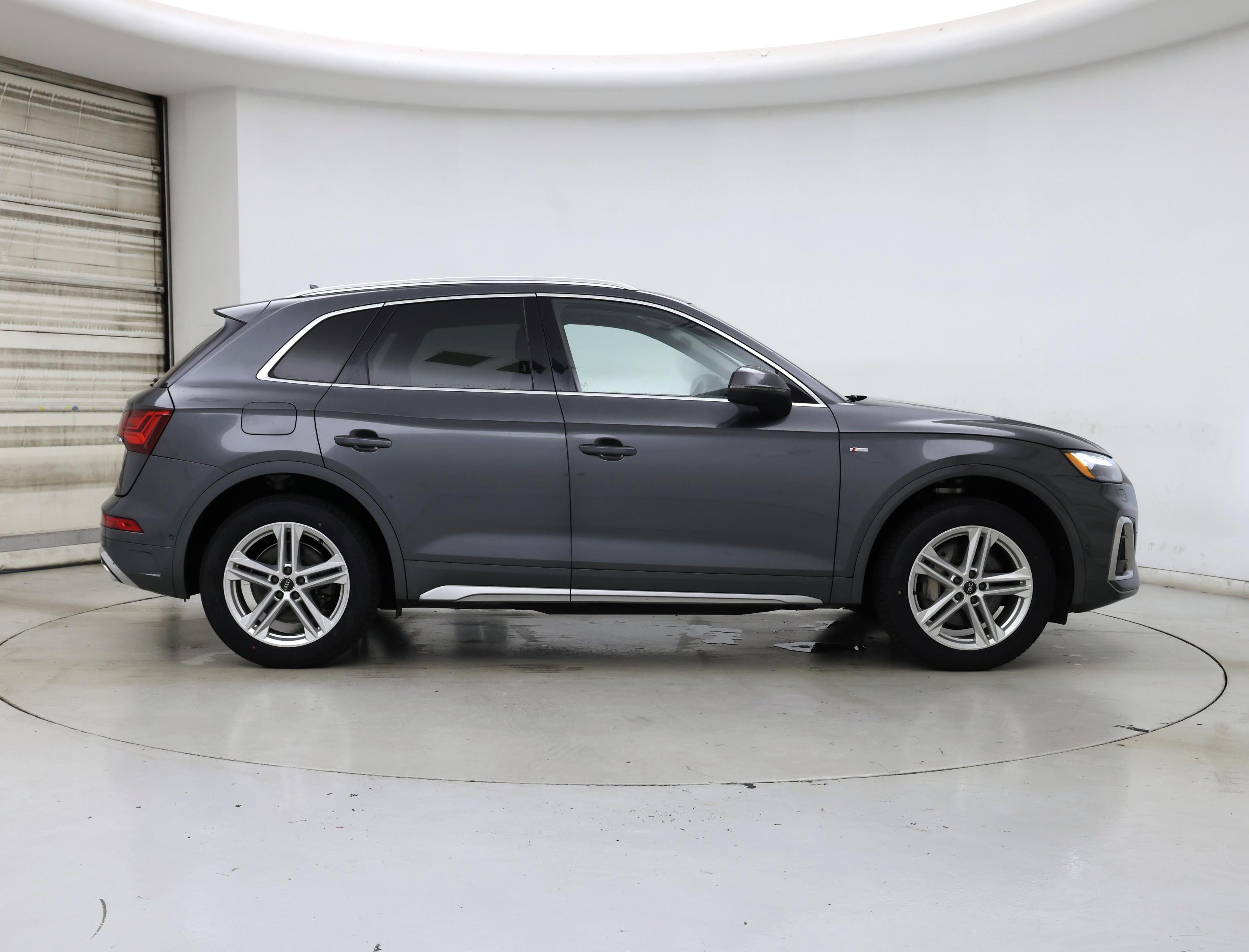 Thumbnail: 2021 Audi Q5 - 7