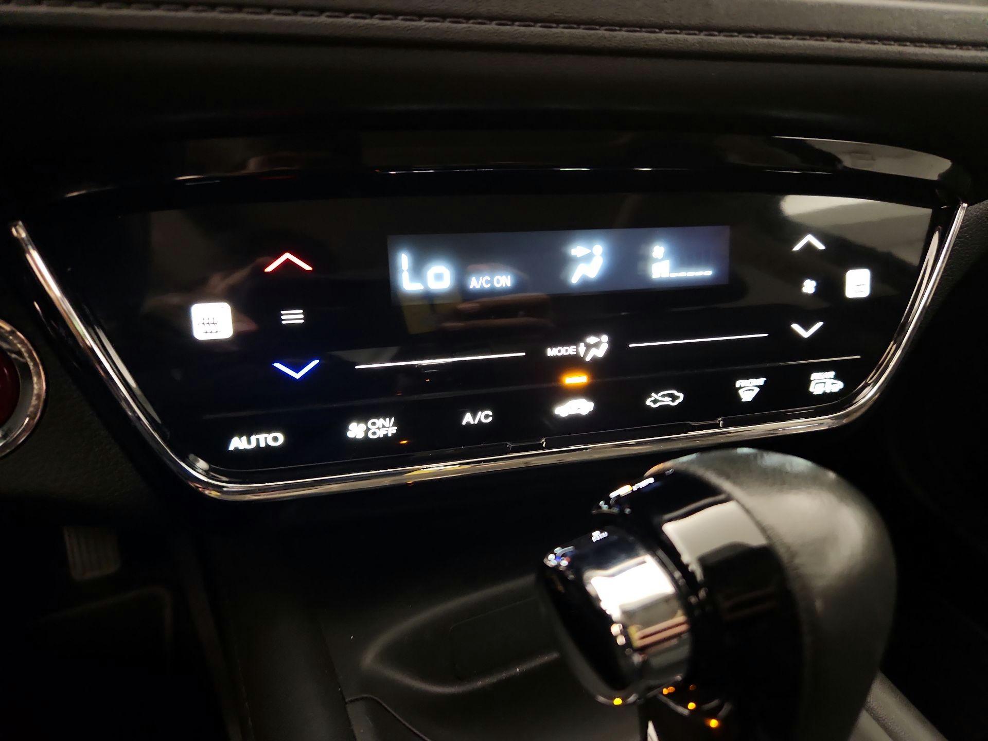 Thumbnail: 2018 Honda HR-V - 16