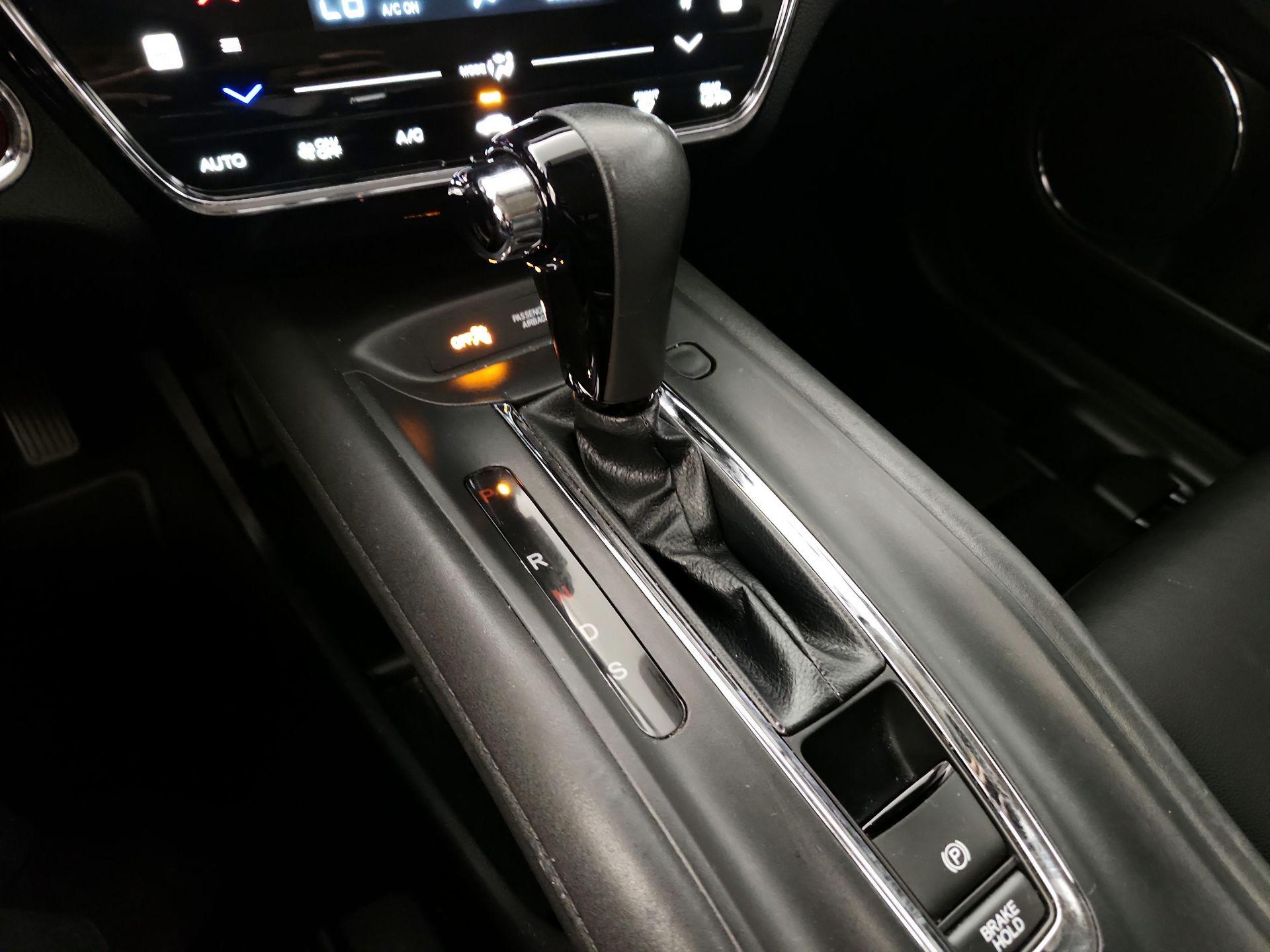Thumbnail: 2018 Honda HR-V - 17