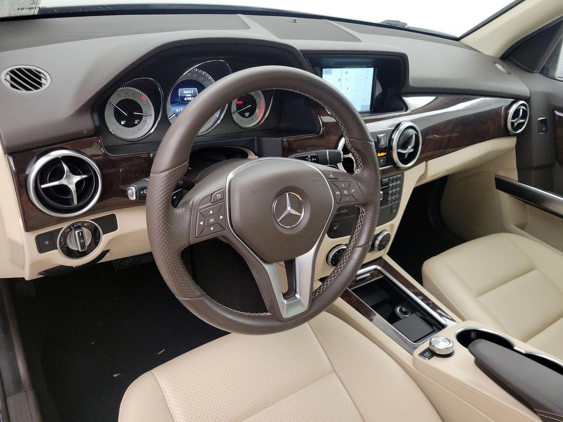 Thumbnail: 2015 Mercedes-Benz GLK - 9