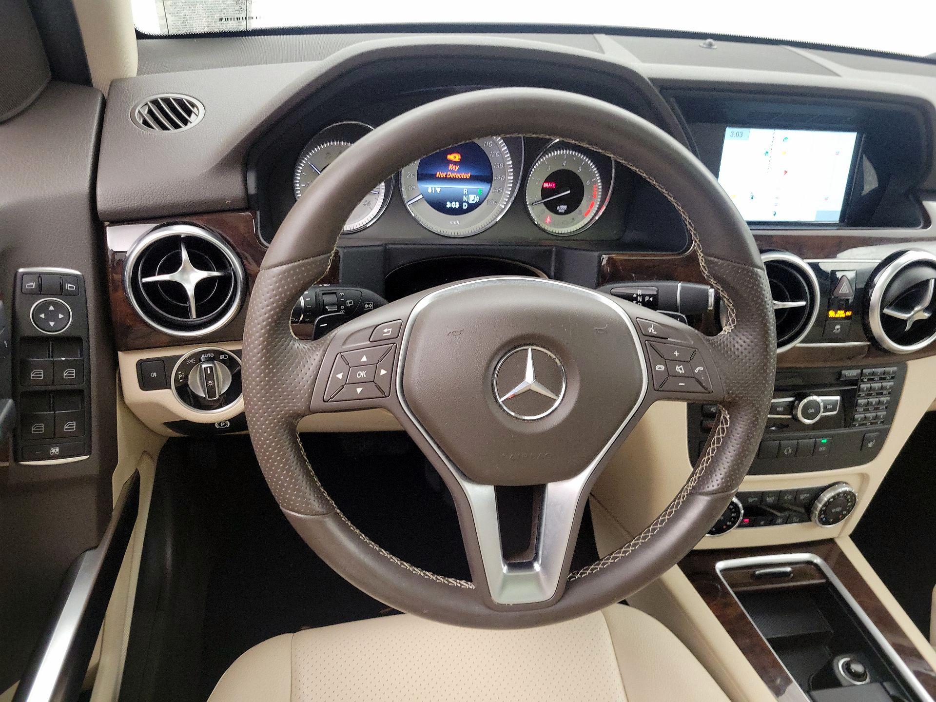 Thumbnail: 2015 Mercedes-Benz GLK - 10