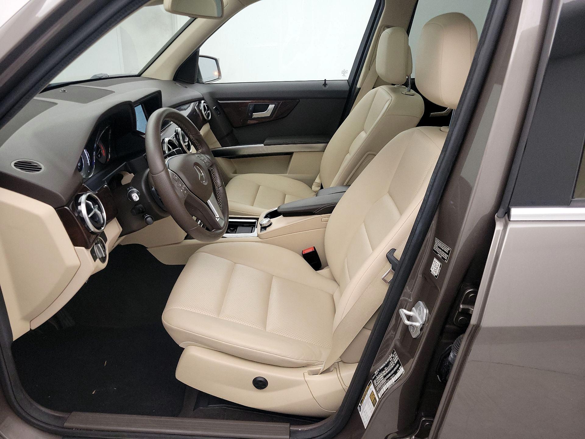 Thumbnail: 2015 Mercedes-Benz GLK - 11