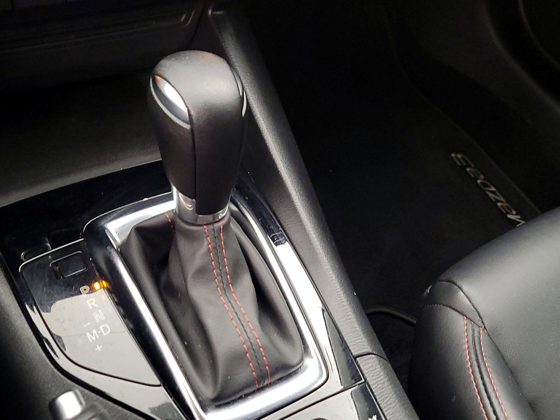 Thumbnail: 2015 Mazda Mazda3 - 18