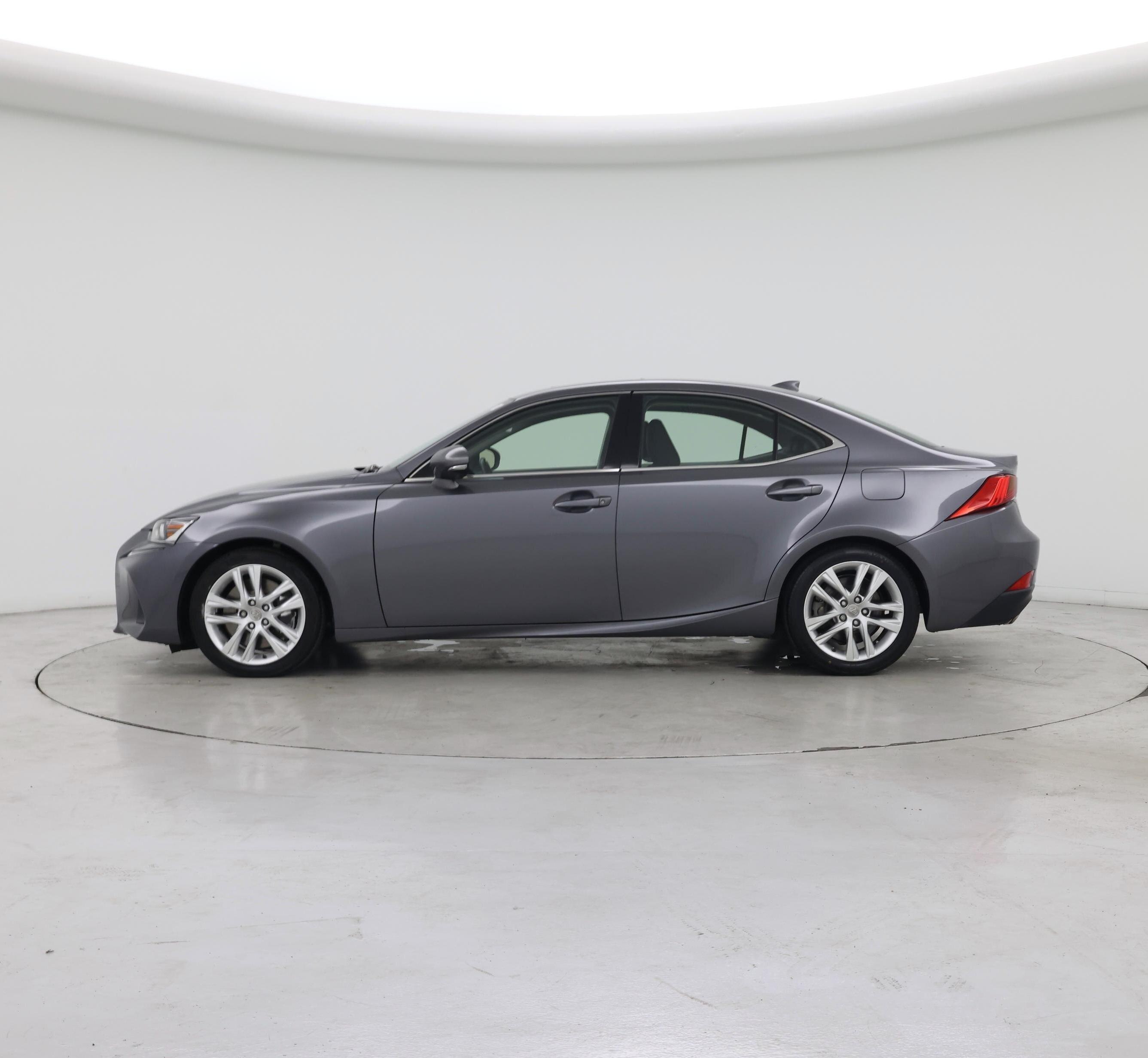 Thumbnail: 2020 Lexus IS - 3