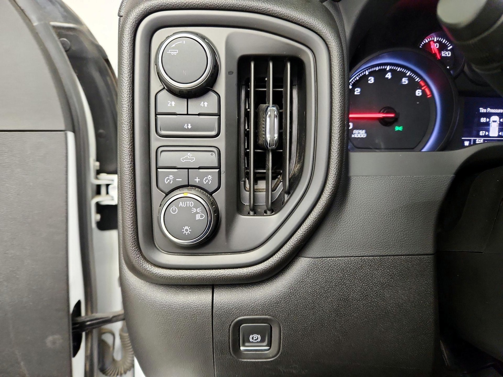 2023 Chevrolet Silverado 2500HD Custom - Photo 14