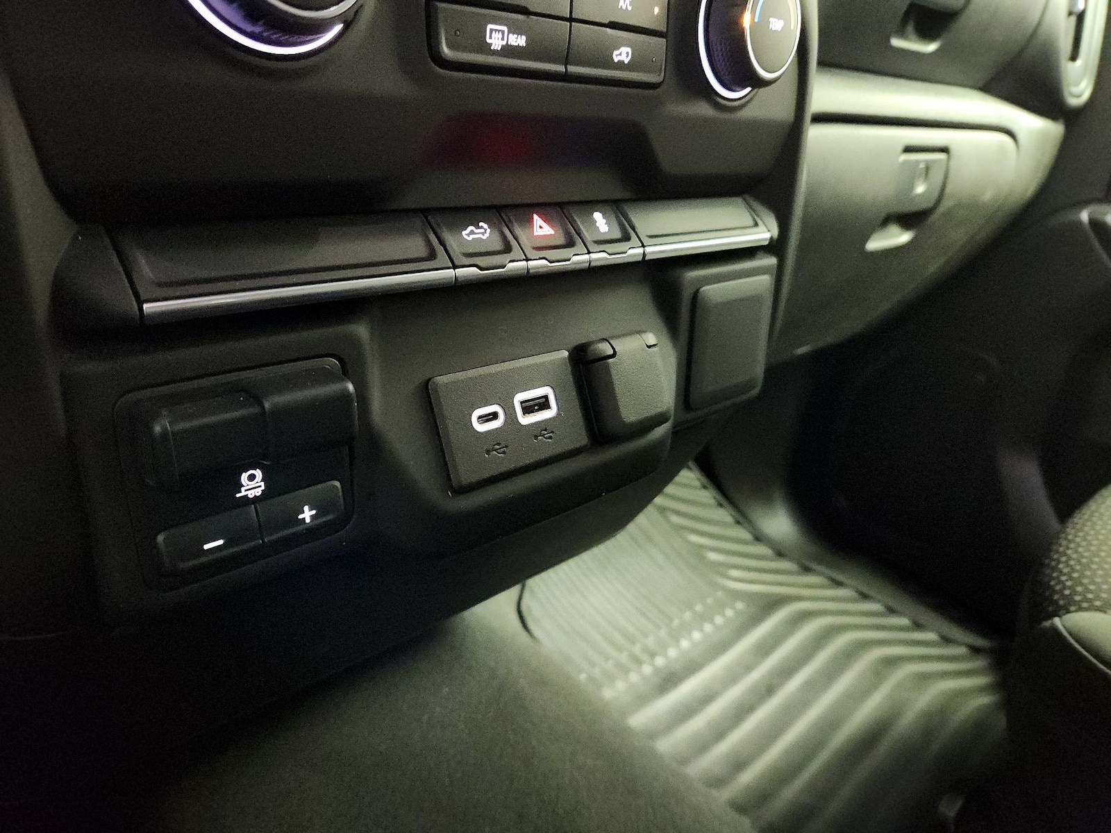 2023 Chevrolet Silverado 2500HD Custom - Photo 19