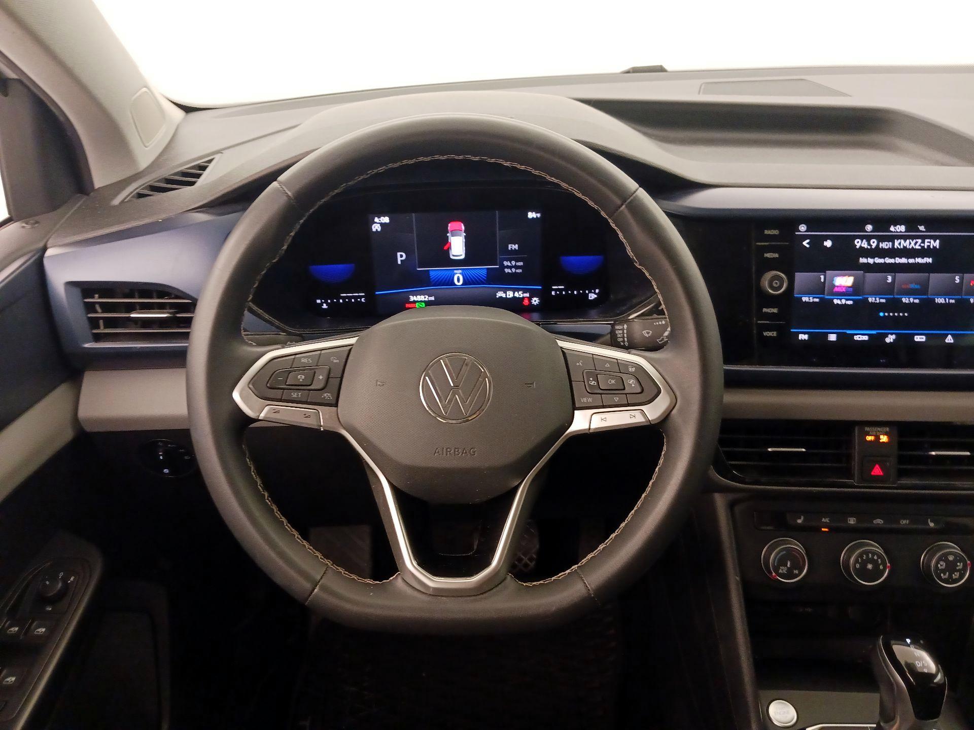 Thumbnail: 2022 Volkswagen Taos - 10