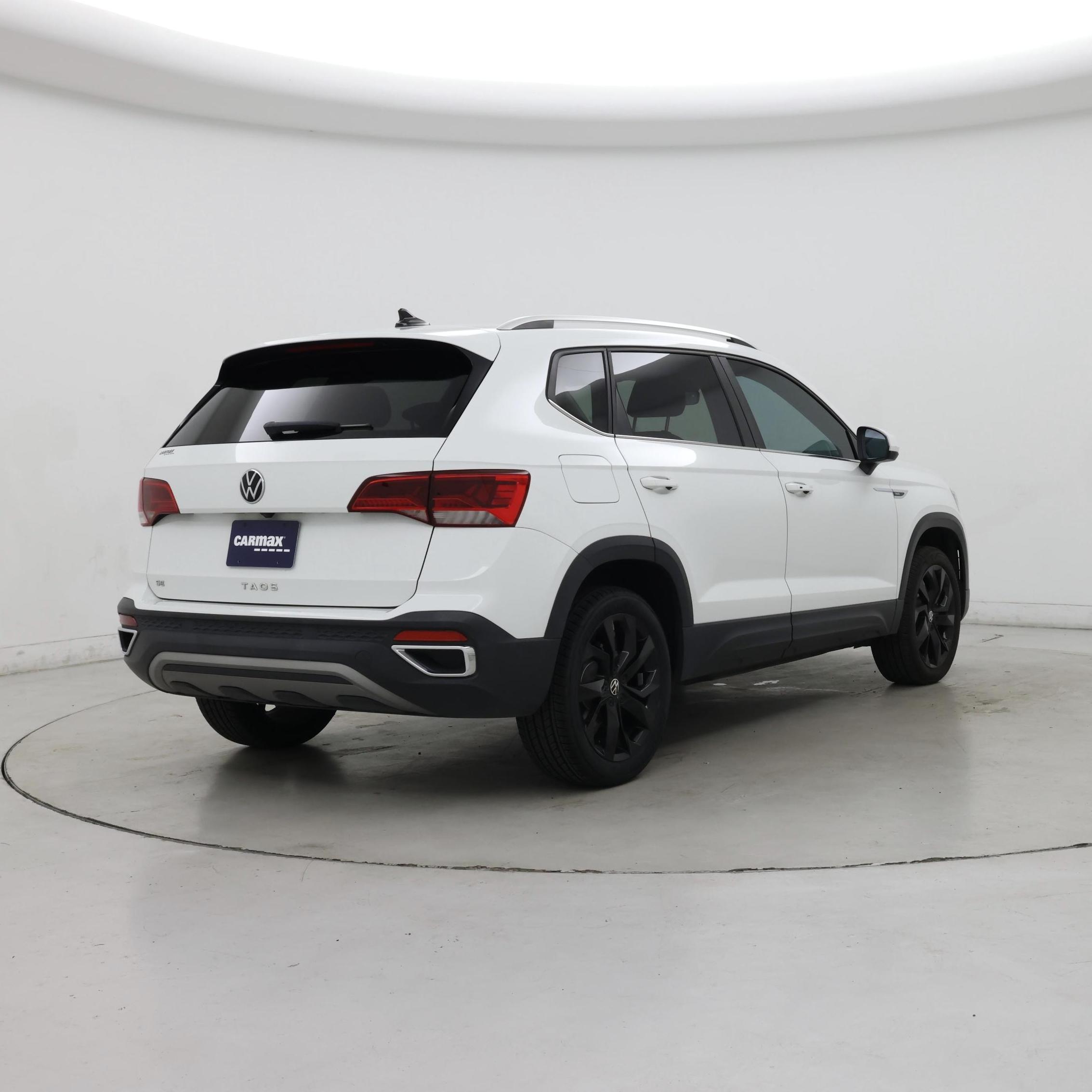 Thumbnail: 2022 Volkswagen Taos - 8