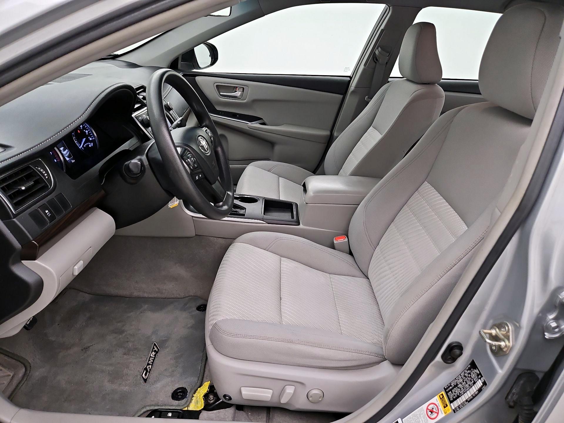 Thumbnail: 2016 Toyota Camry - 11