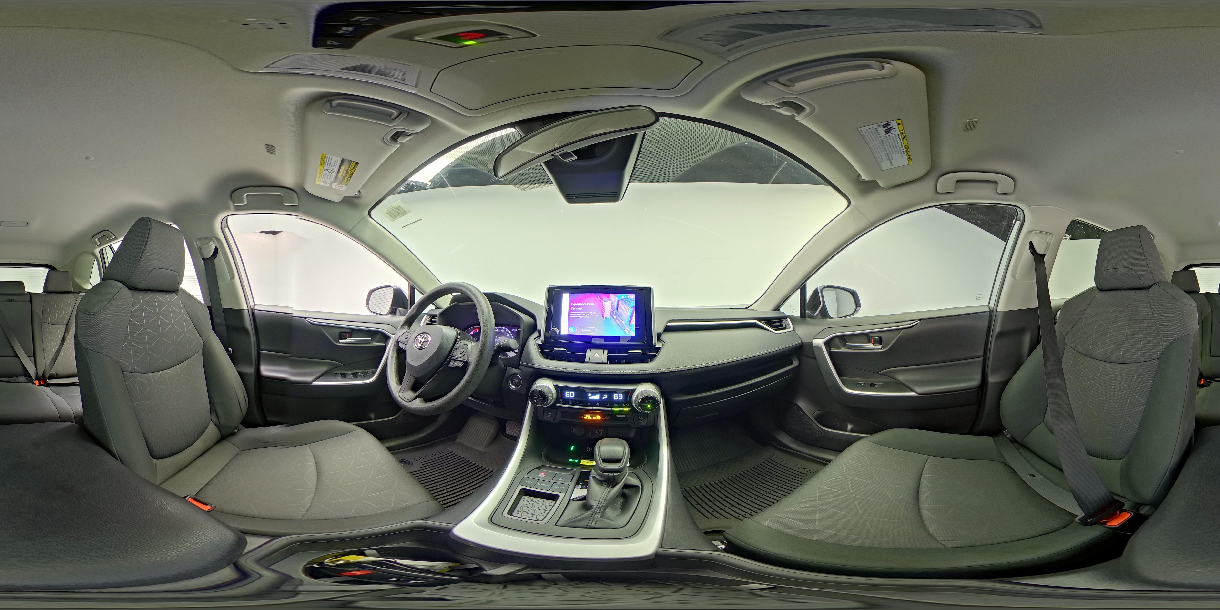 2024 Toyota RAV4 XLE - Photo 24