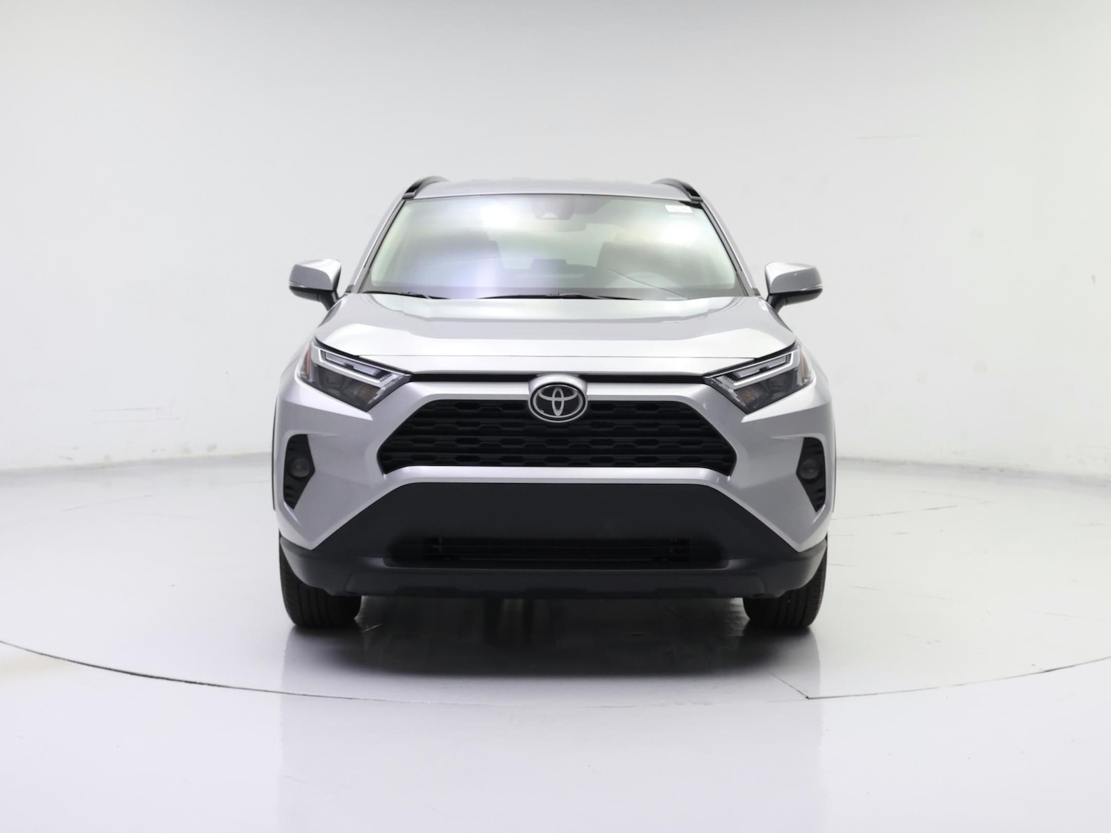 2024 Toyota RAV4 XLE - Photo 6