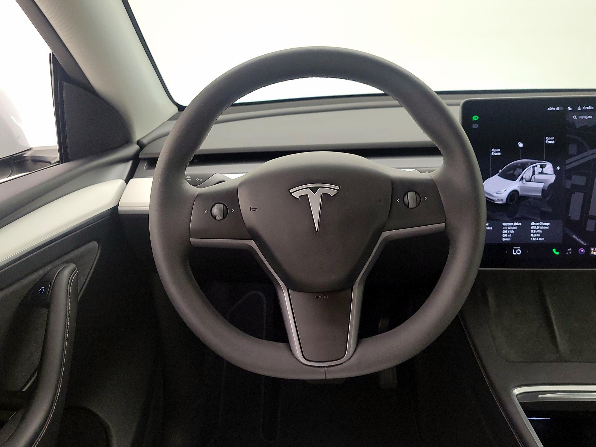 Thumbnail: 2025 Tesla Model Y - 10