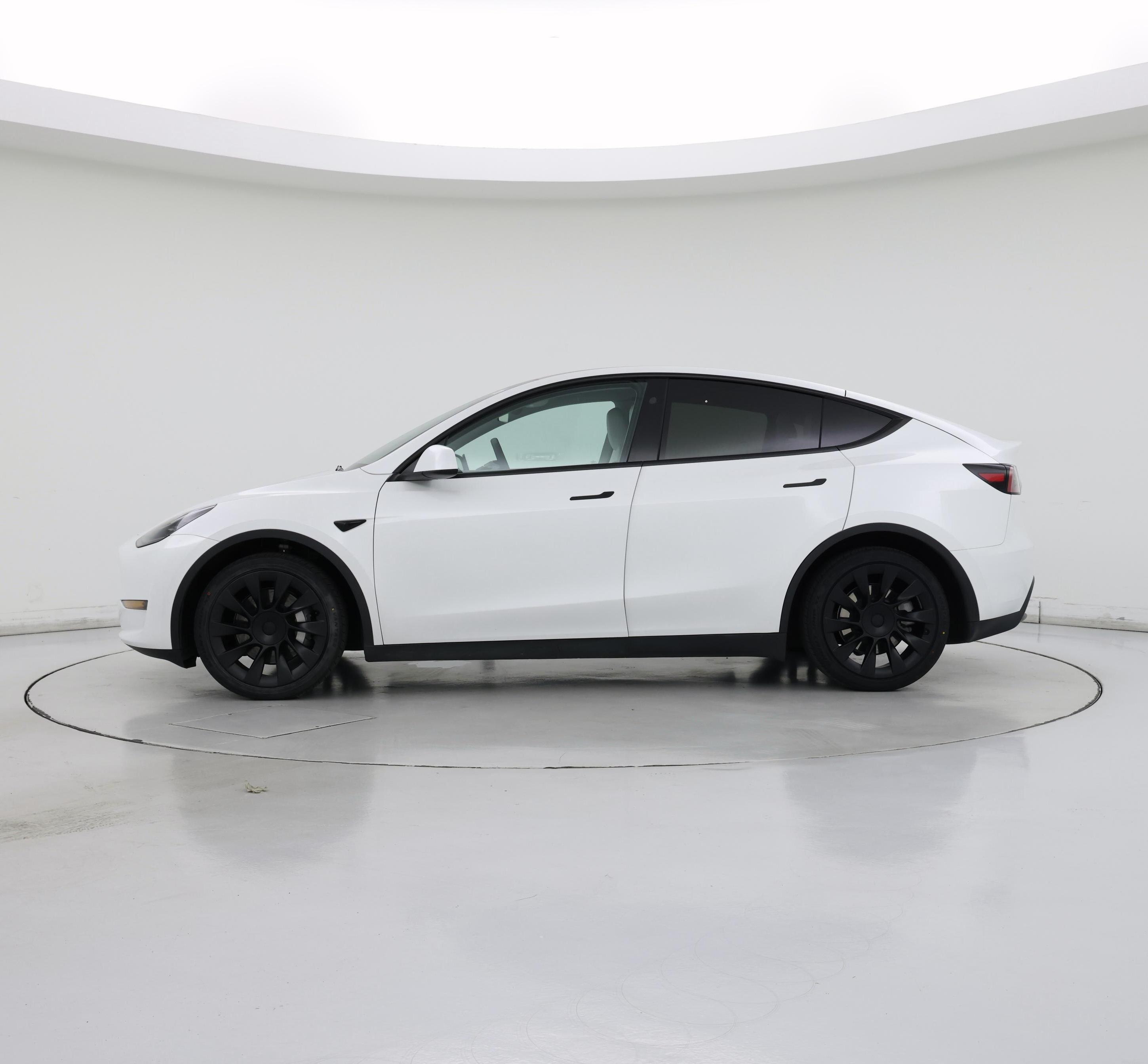 Thumbnail: 2025 Tesla Model Y - 3