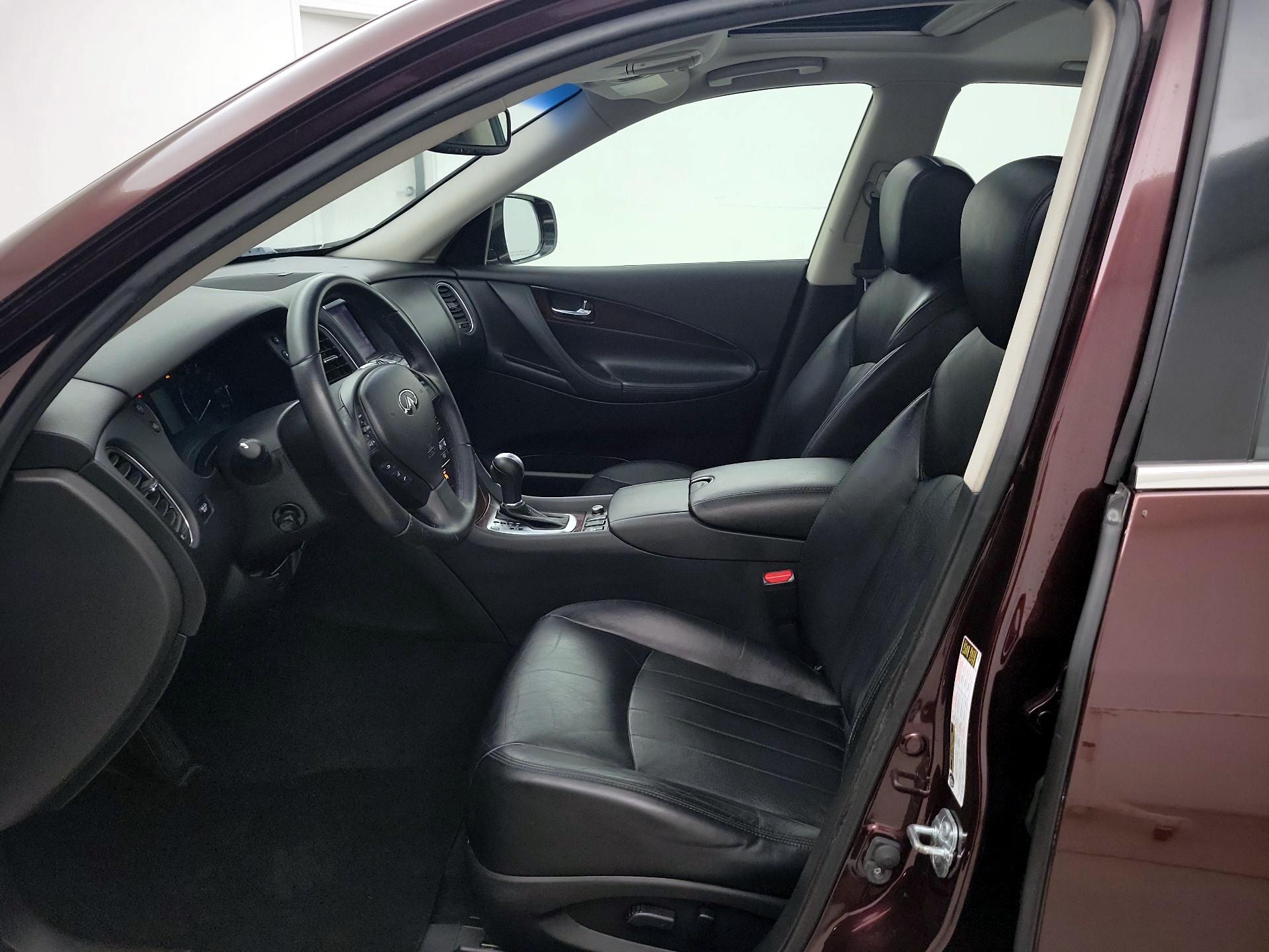 Thumbnail: 2016 INFINITI QX50 - 11