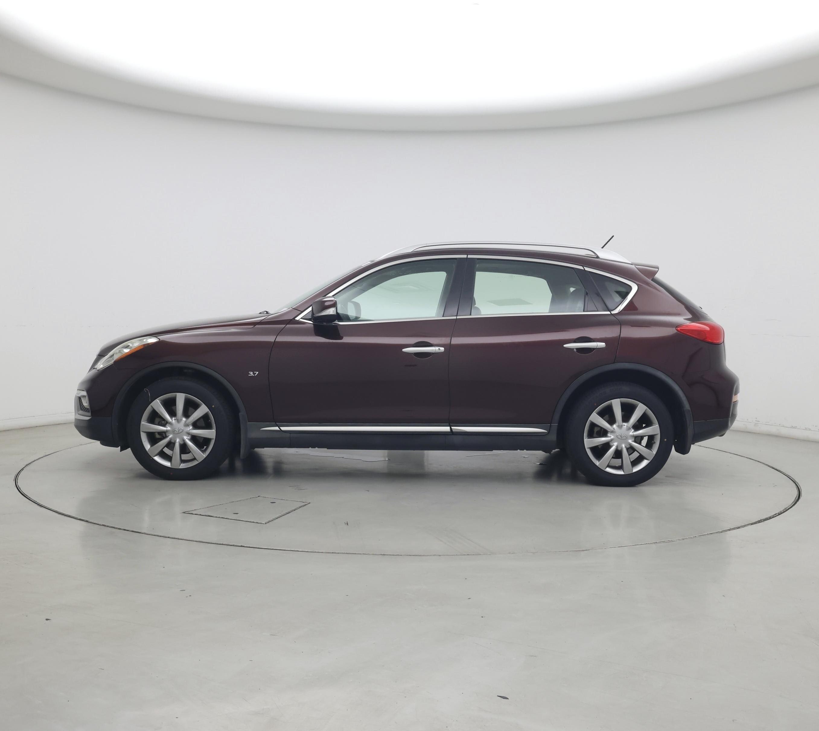 Thumbnail: 2016 INFINITI QX50 - 3
